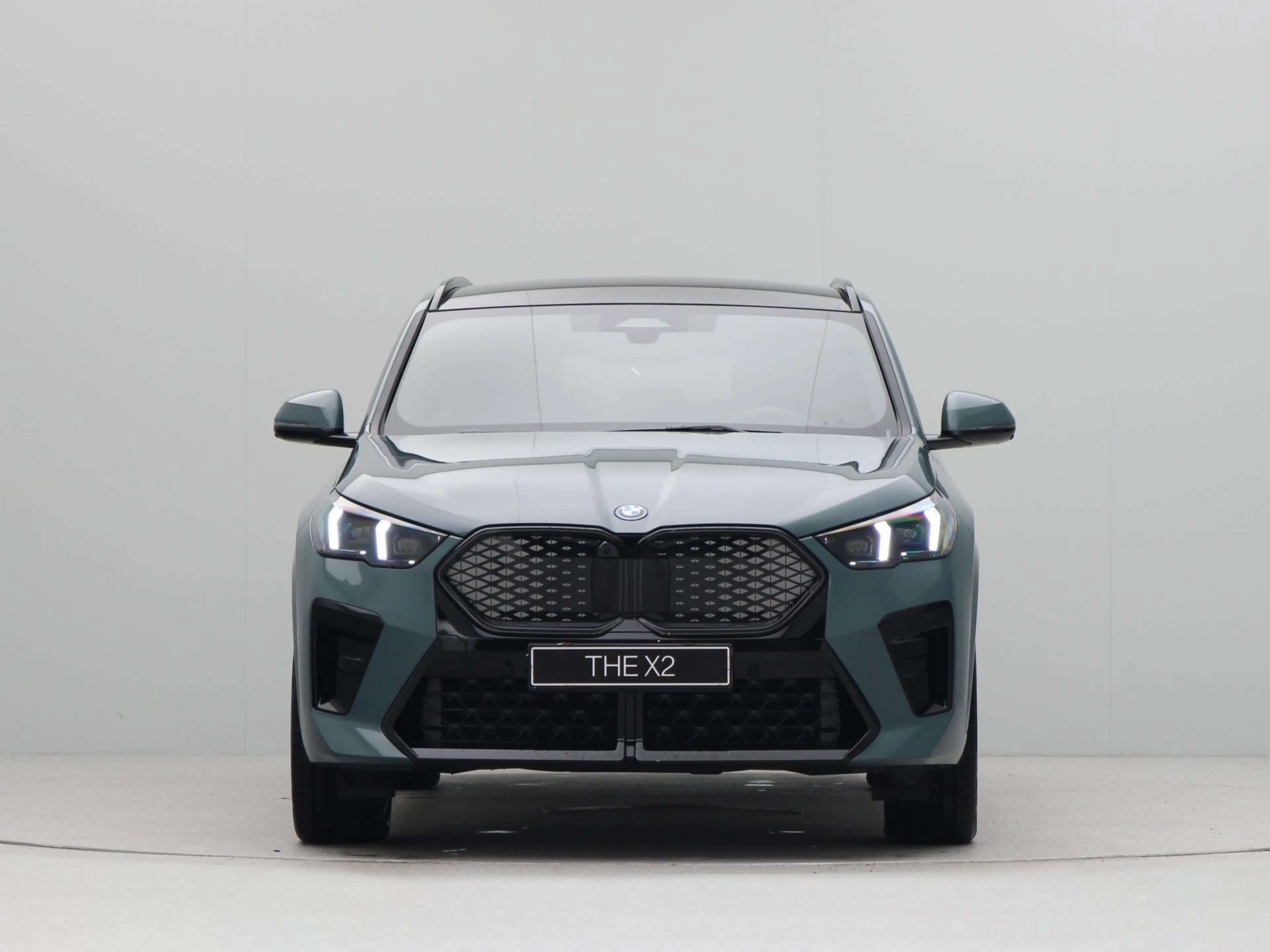 BMW iX2 eDrive20 67 kWh M Sport Edition — photo 4