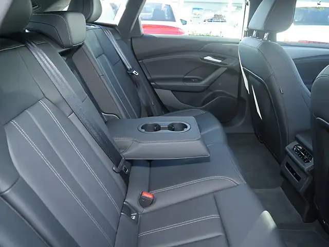 Audi A6 E-Tron view 6