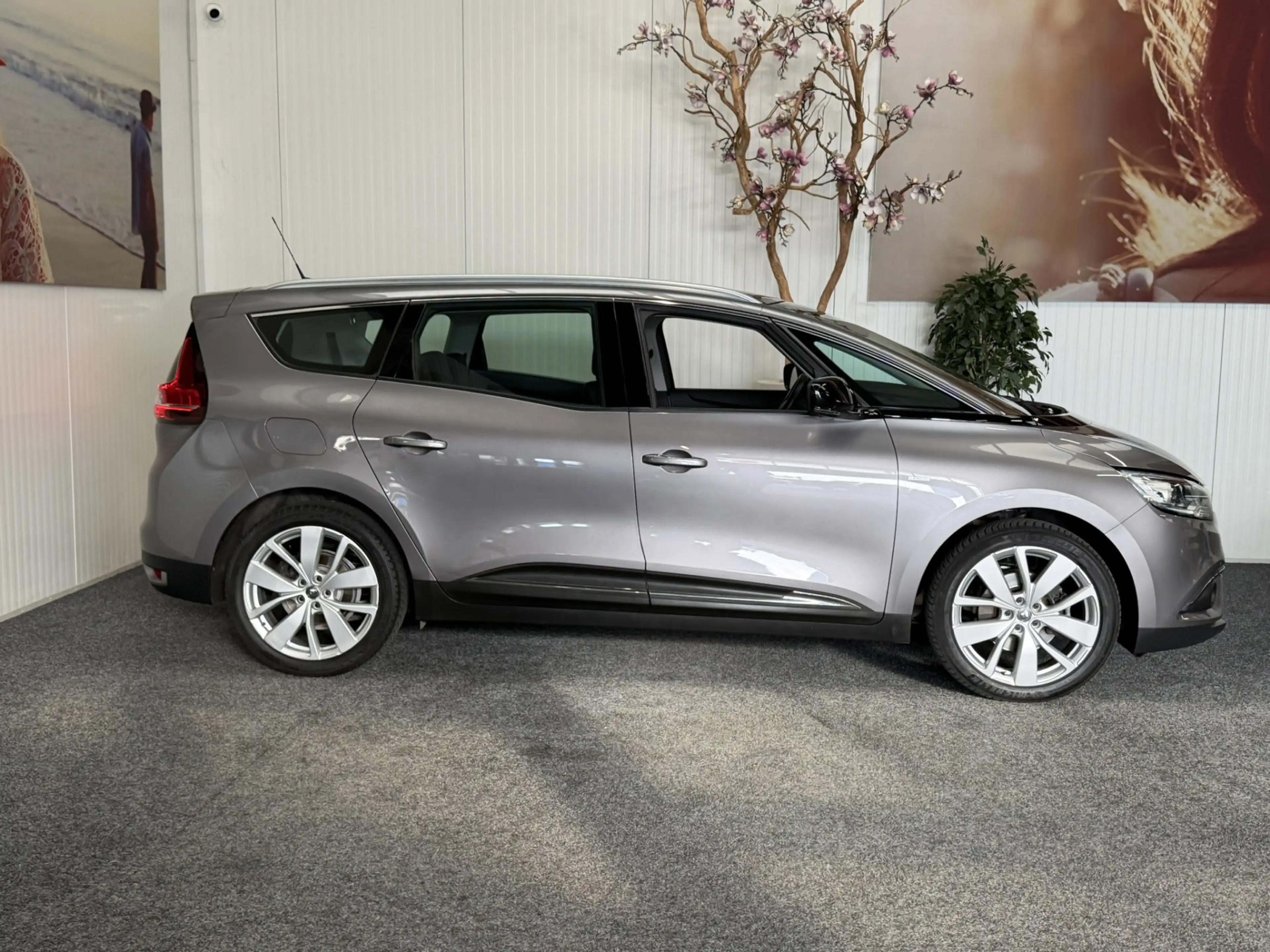 Renault Grand Scenic 1.3 TCe Limited 7PERSOONS NAVIGATIE CRUISE CONTROL — photo 9