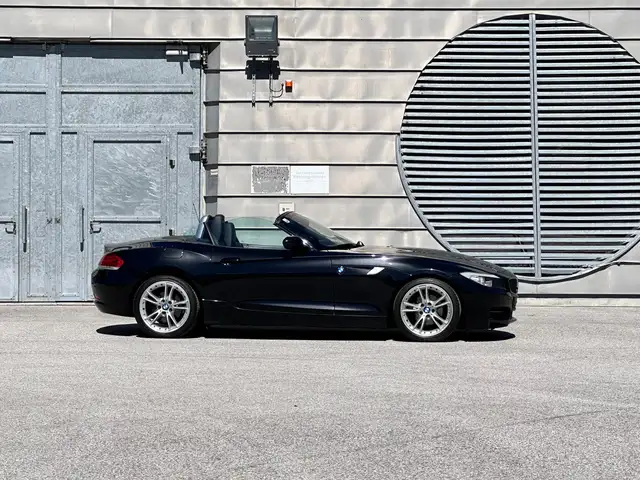 BMW Z4 23i E89 / Cabrio / Benzin / Schwarz