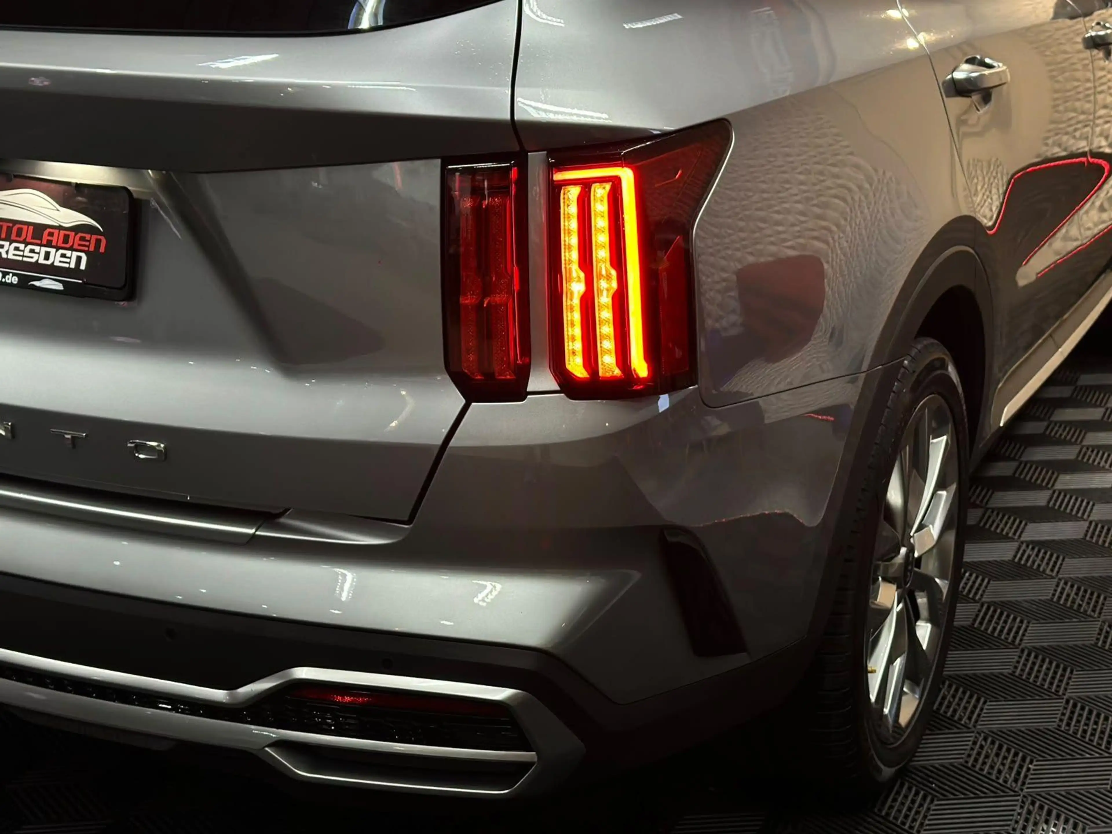 Kia Sorento 2.2CRDi PLATINUM 4WD BOSE#360#PANO#7SITZ — photo 10