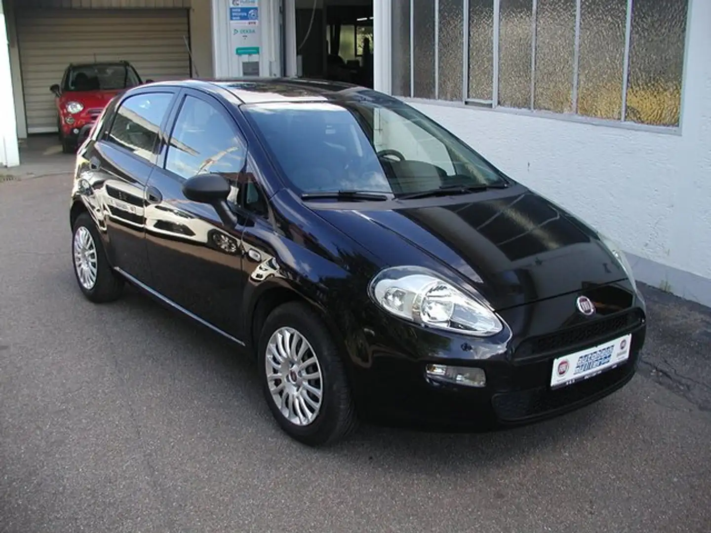 Fiat Punto 1.2 8 V  Klima M+S Schwarz - 1