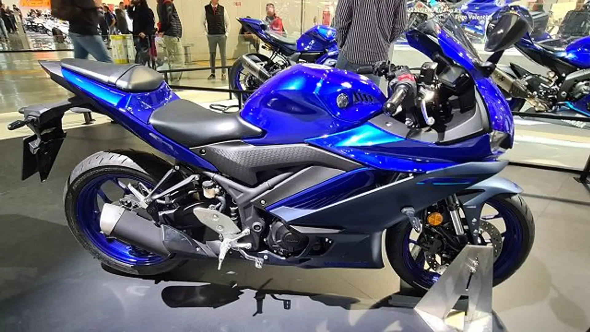 Yamaha YZF-R3 2023 Bleu - 2