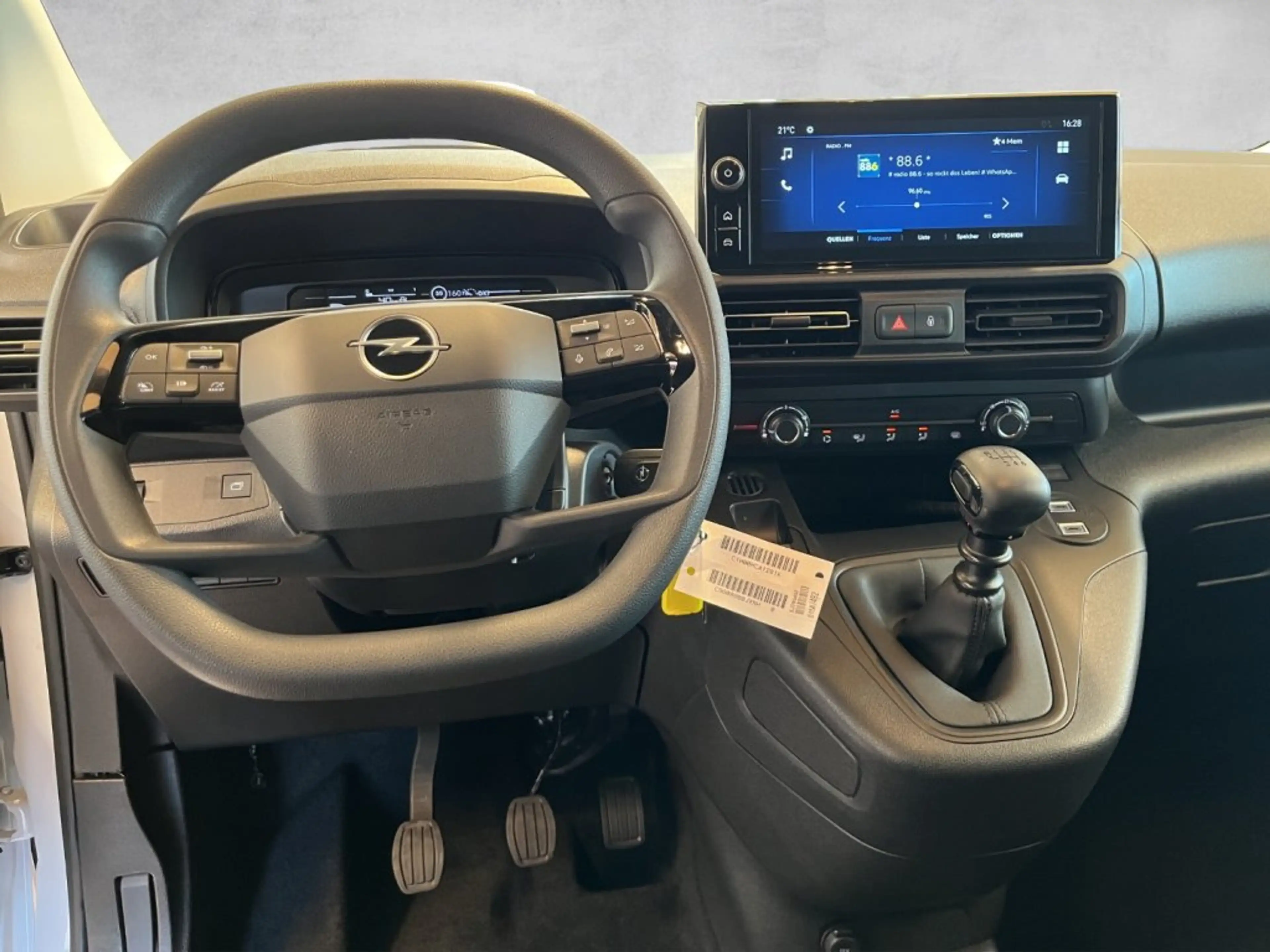 Opel Combo Cargo M PT 110 — photo 14