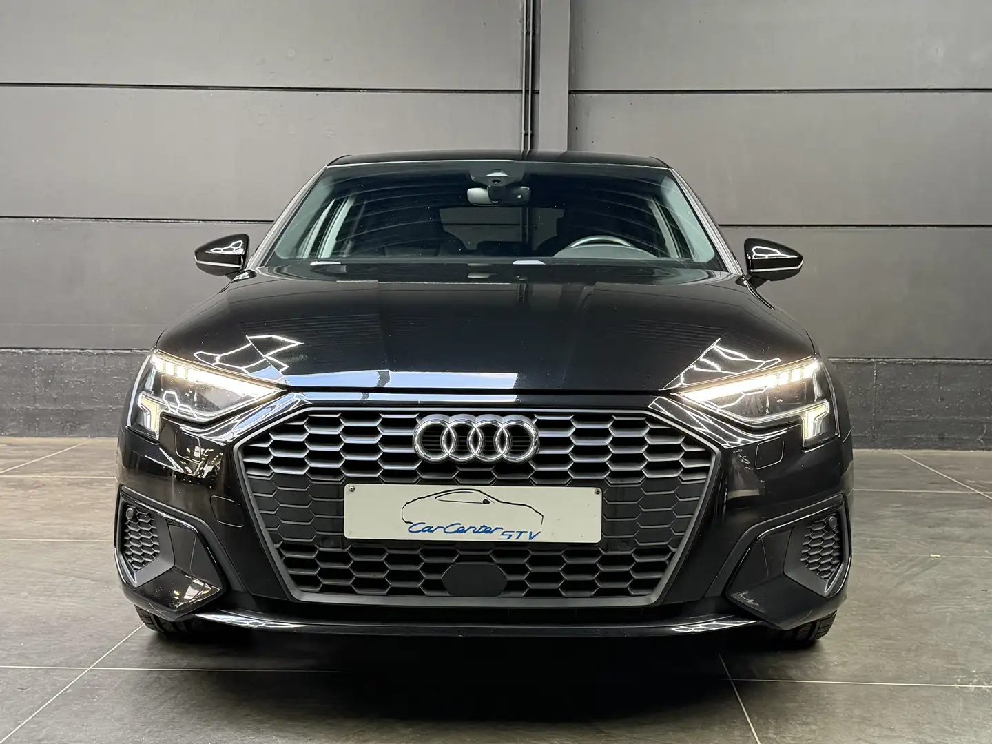 Audi A3 TFSI / S Line / Virtual Dash / LED / Leder / Sport interieur /Trekhaak/ Negro - 2