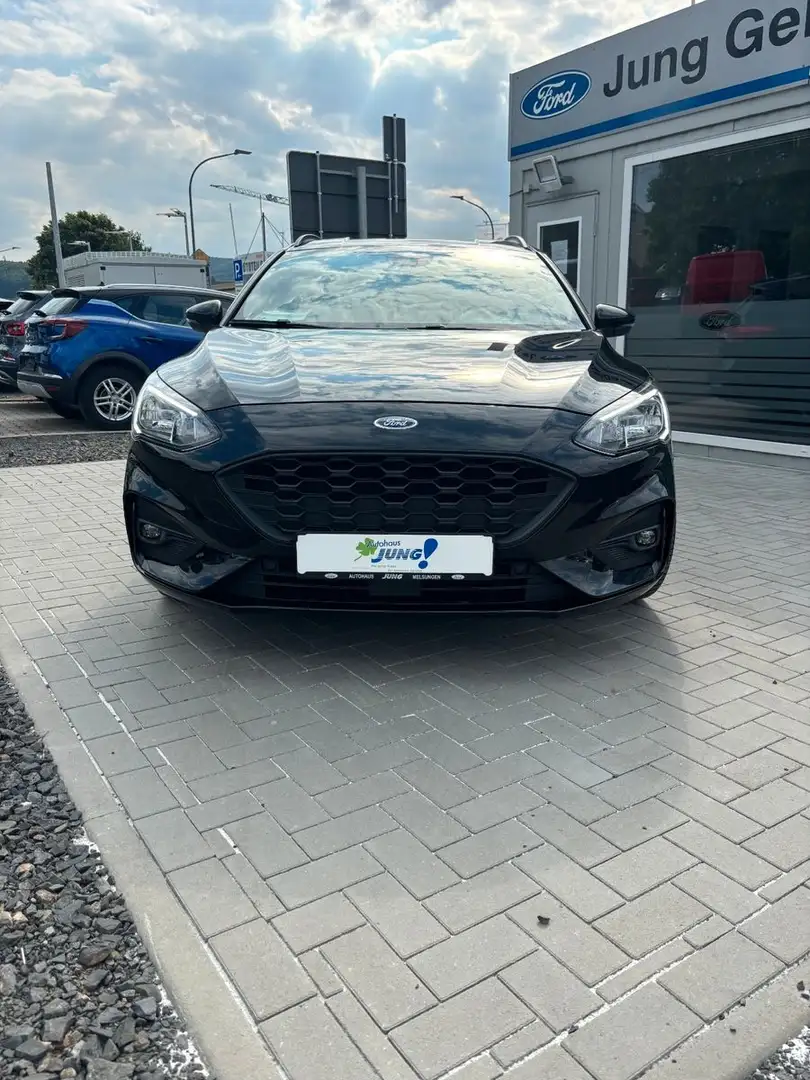 Ford Focus Turnier ST-Line Schwarz - 2