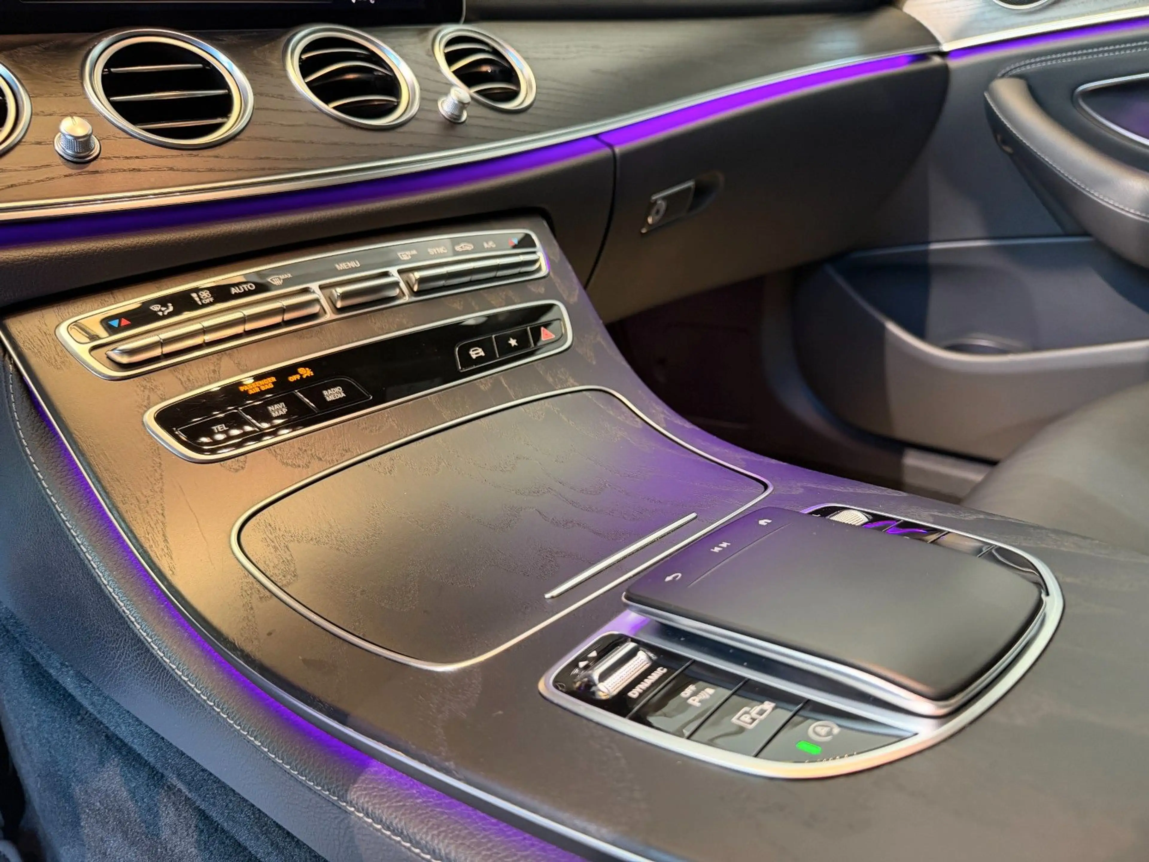 Mercedes-Benz E 400 d 4Matic |AMG-LINE|ACC|PANO|360°|LED|20"Z — photo 15