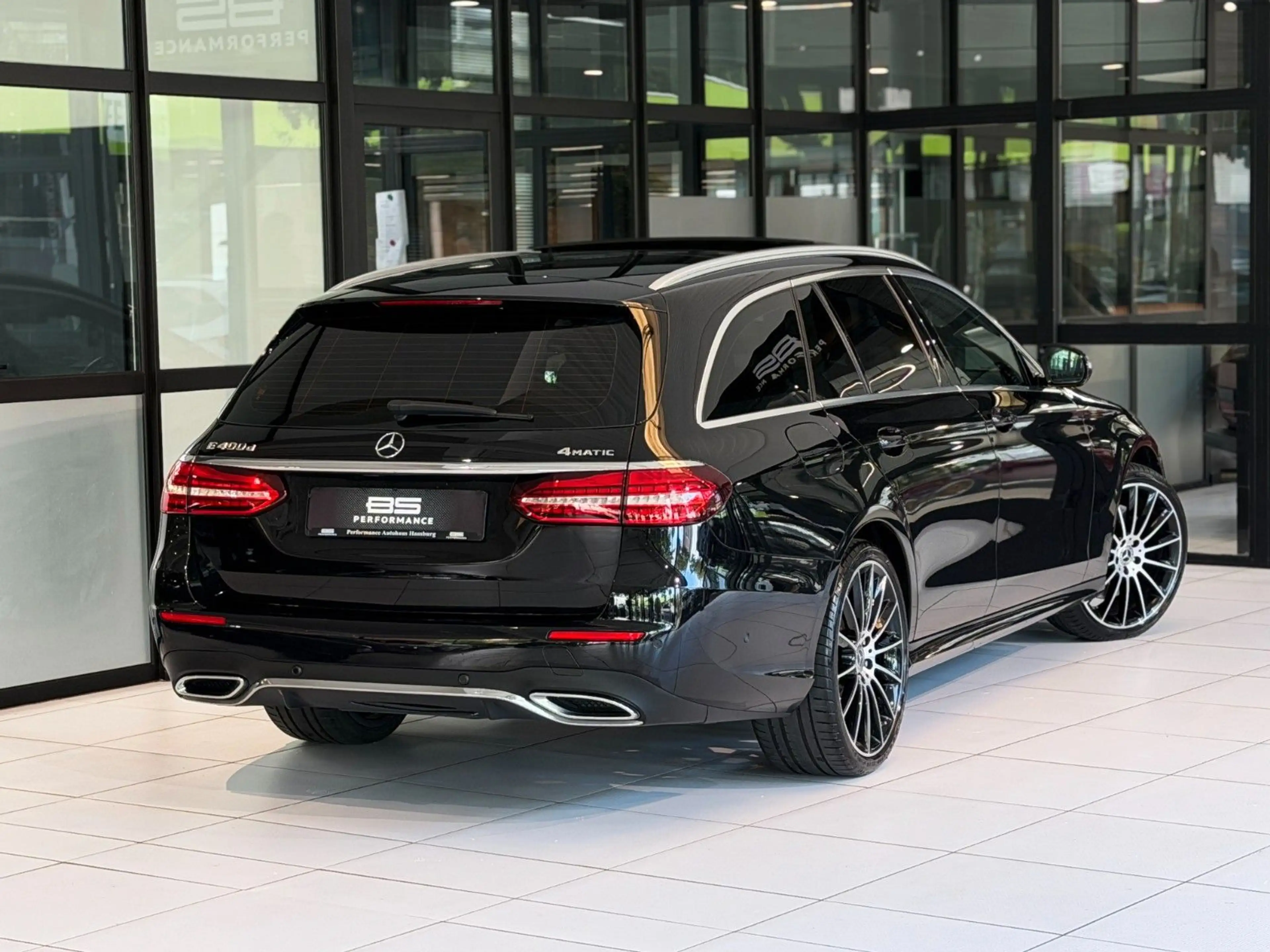 Mercedes-Benz E 400 d 4Matic |AMG-LINE|ACC|PANO|360°|LED|20"Z — photo 5
