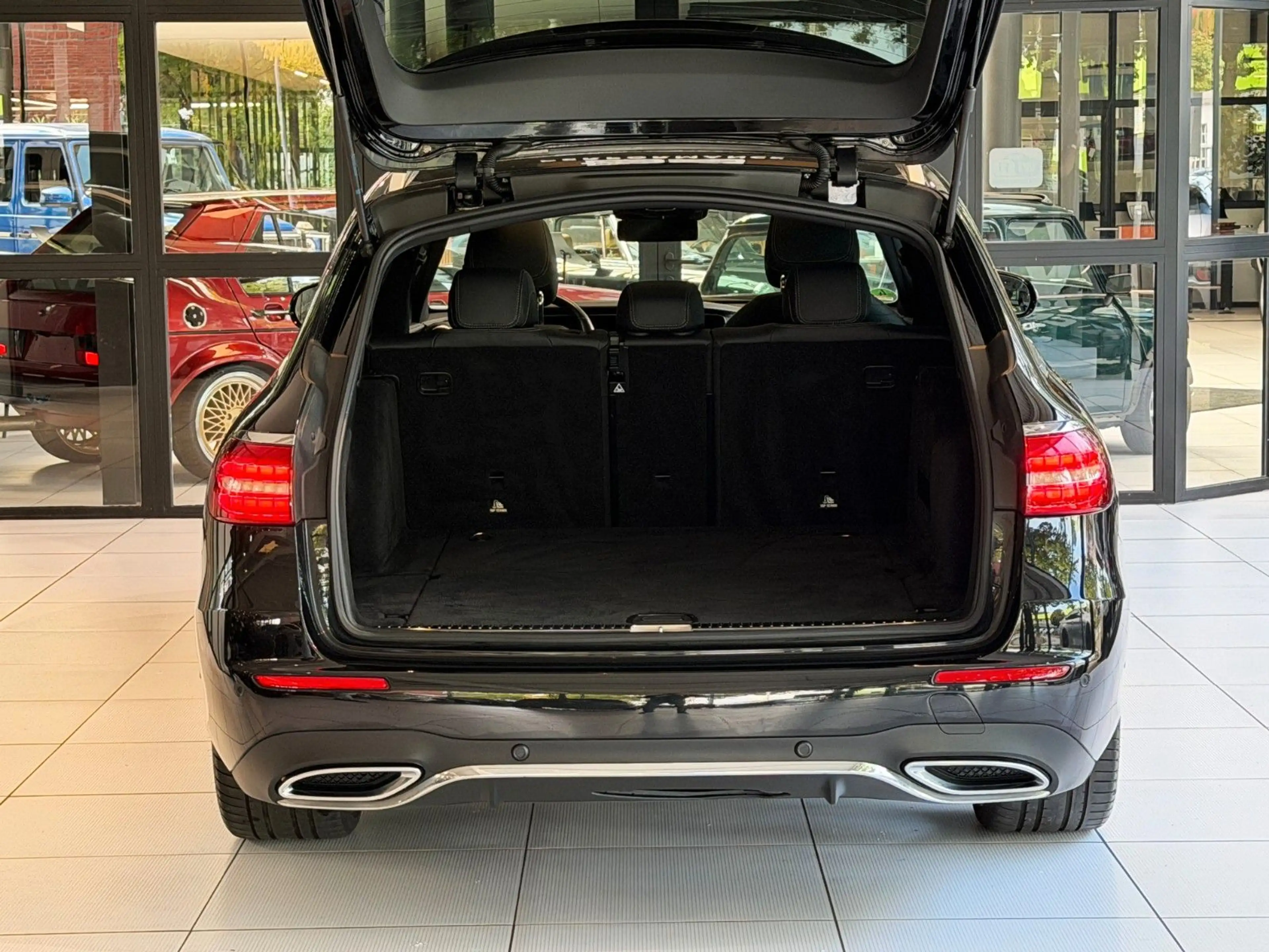 Mercedes-Benz E 400 d 4Matic |AMG-LINE|ACC|PANO|360°|LED|20"Z — photo 8