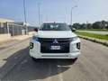Mitsubishi L200 2.3 D Club Cab 4x4 Invite Connect 5 POSTI N1 Blanc - thumbnail 2