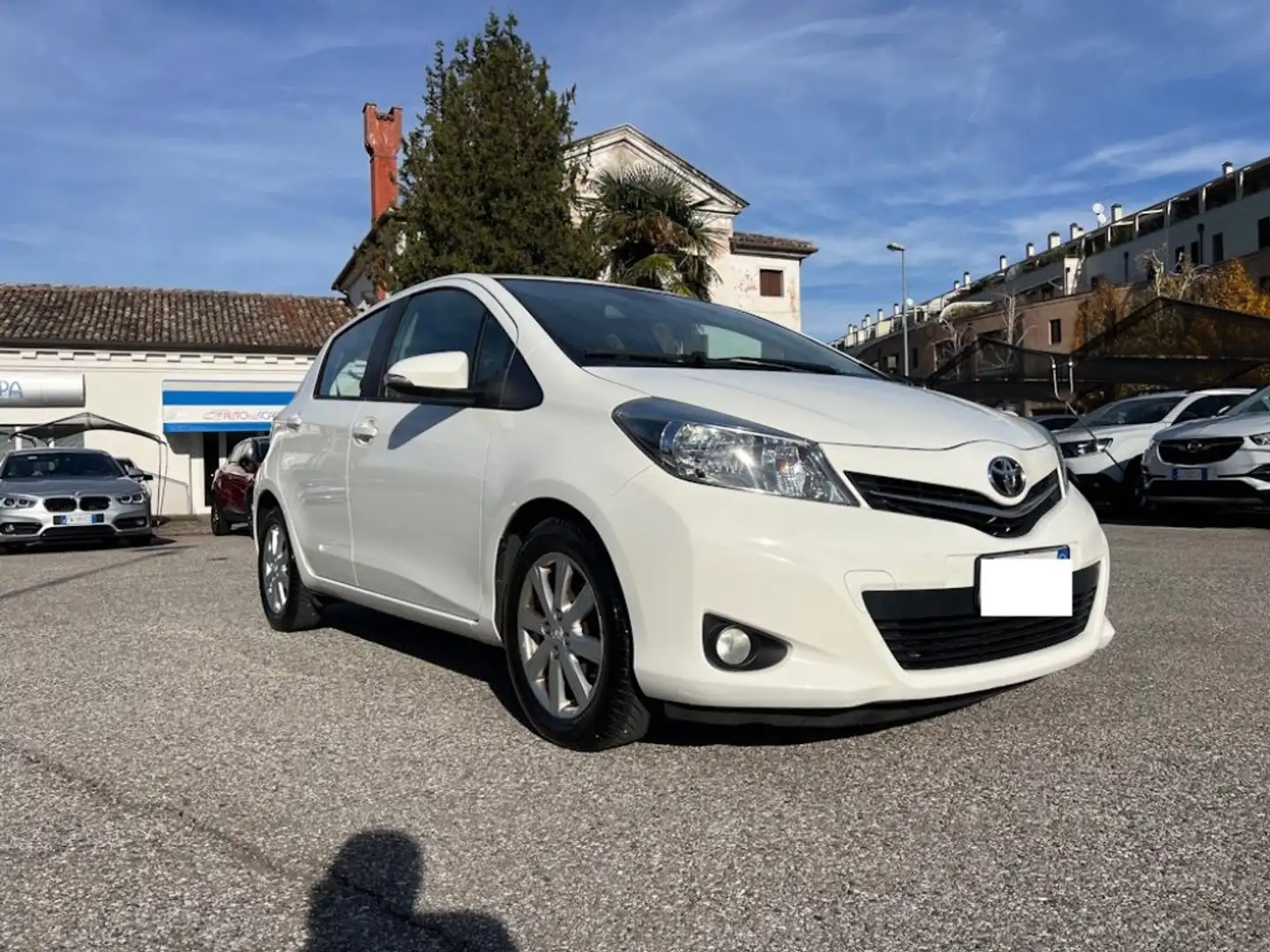 Toyota Yaris 1.4 D-4D 5 porte Lounge My 12 Wit - 1