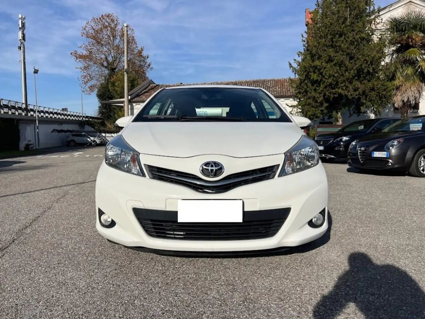Toyota Yaris 1.4 D-4D 5 porte Lounge My 12 Wit - 2