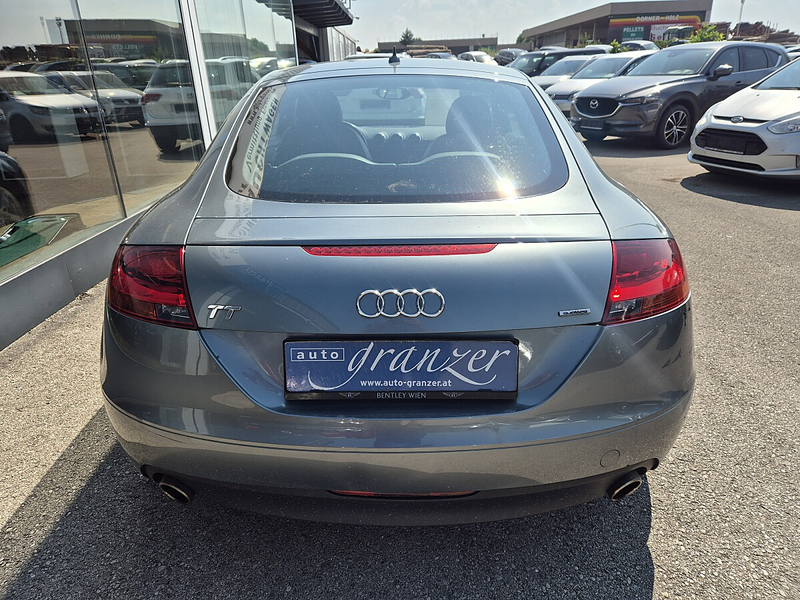 Audi TT Coupé 3,2 V6 S-tronic quattro — photo 6