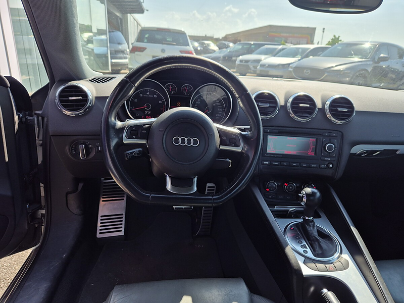 Audi TT Coupé 3,2 V6 S-tronic quattro — photo 10