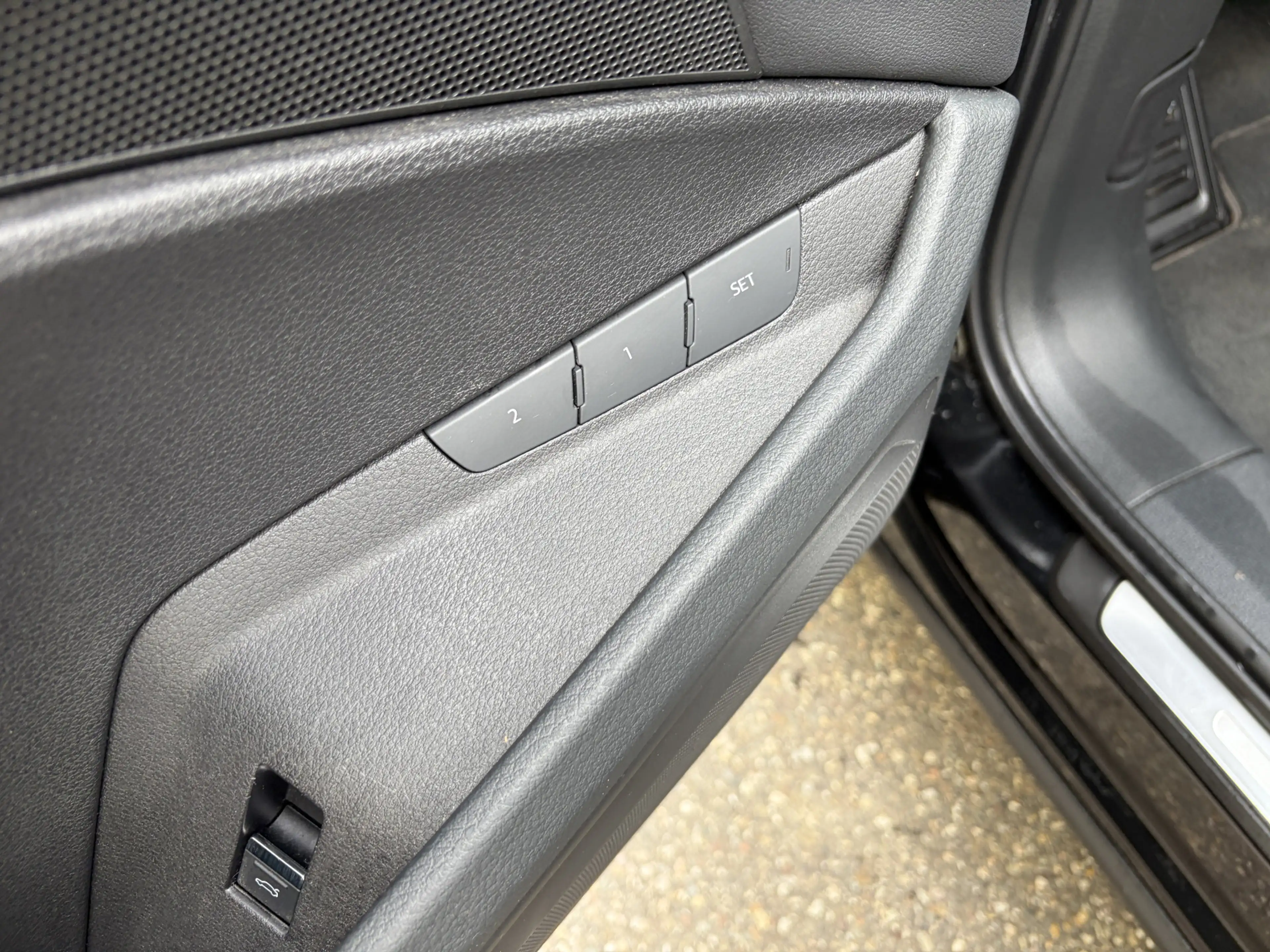 Audi e-tron 50 quattro Business edition Plus 71 kWh / AUTOMAAT — photo 7