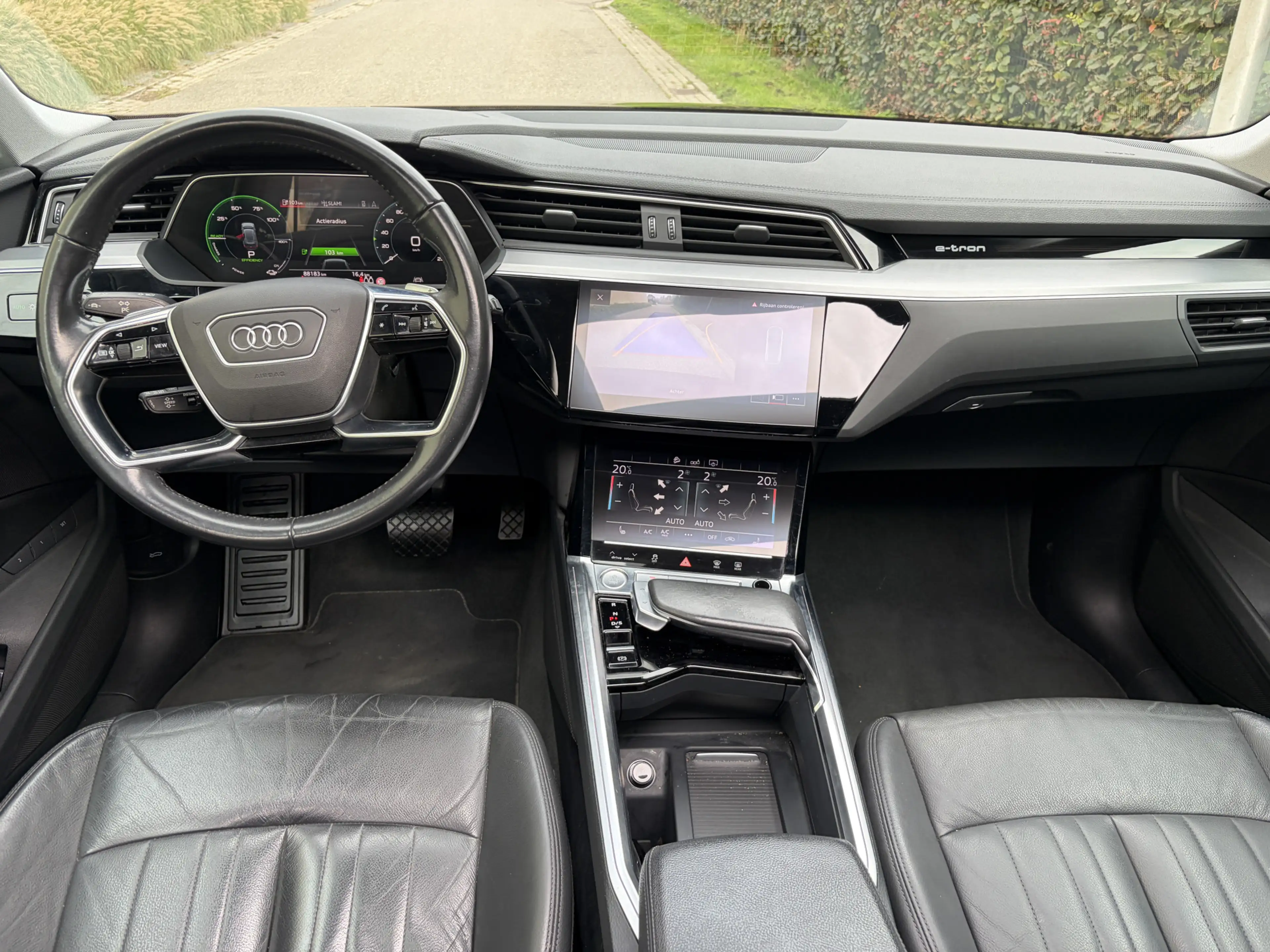 Audi e-tron 50 quattro Business edition Plus 71 kWh / AUTOMAAT — photo 3