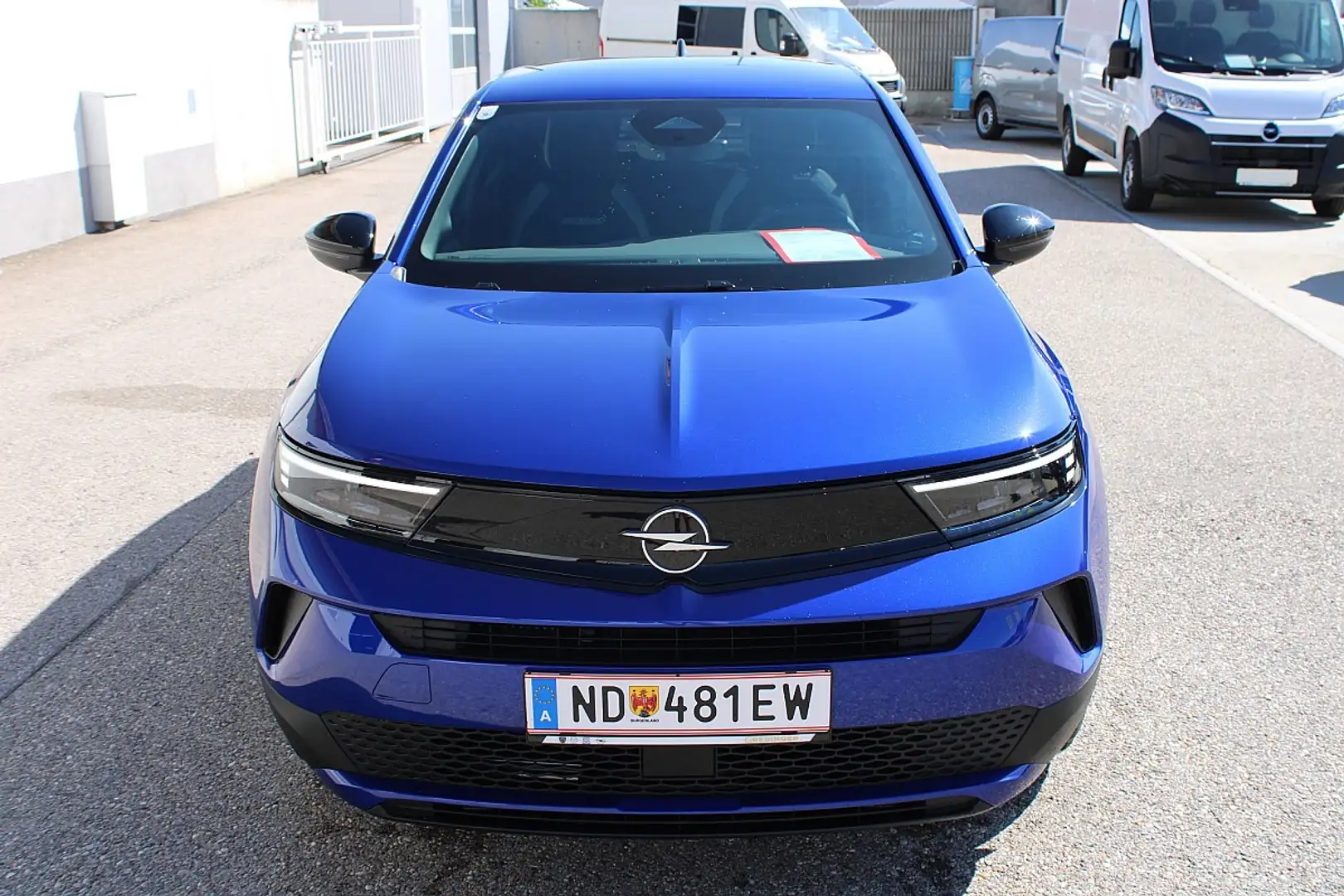 Opel Mokka 1,2 Direct Injection Turbo Edition Blau - 2