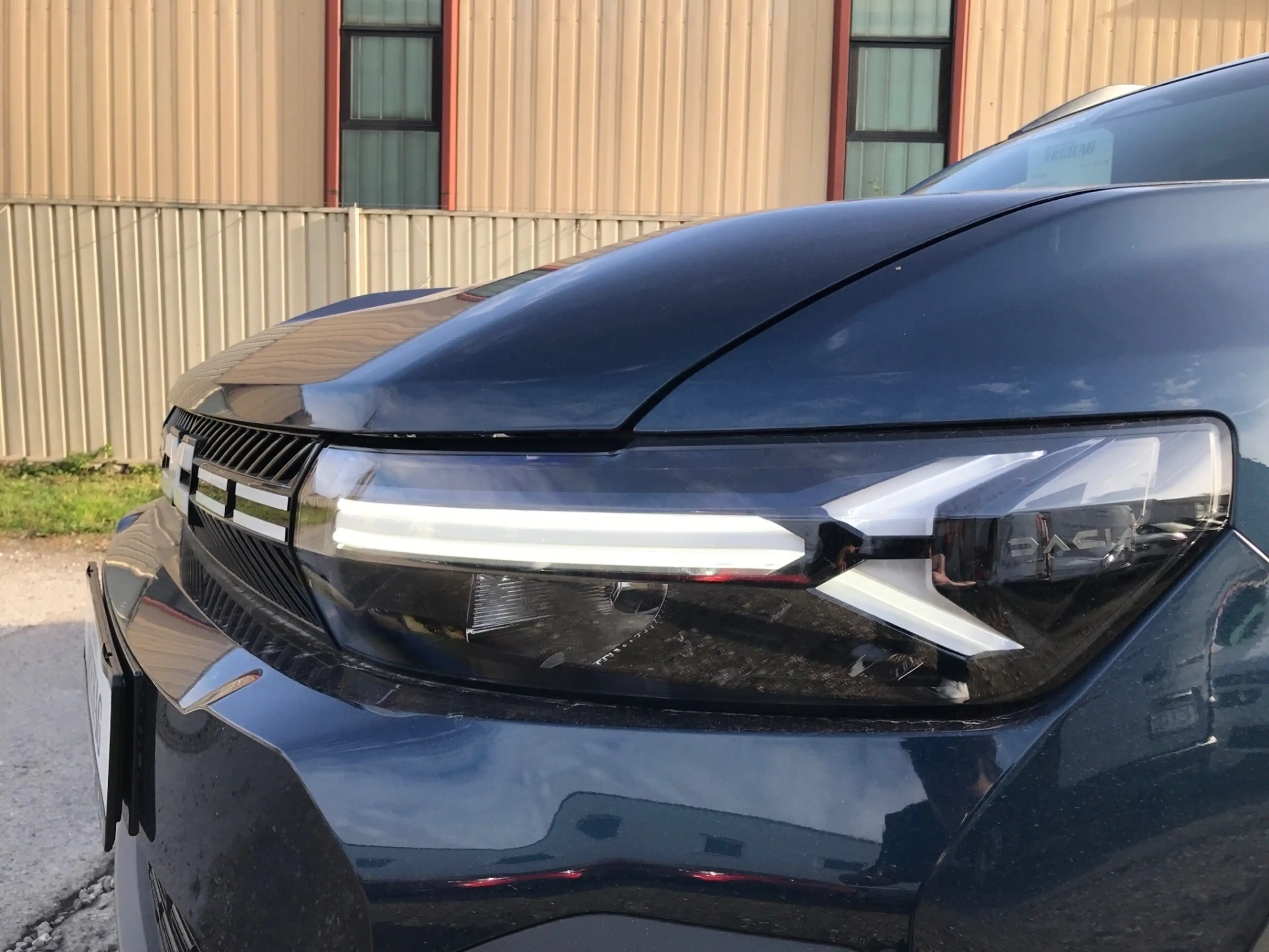 Dacia Bigster Journey HYBRID 155 *NAVI*PDC* — photo 3