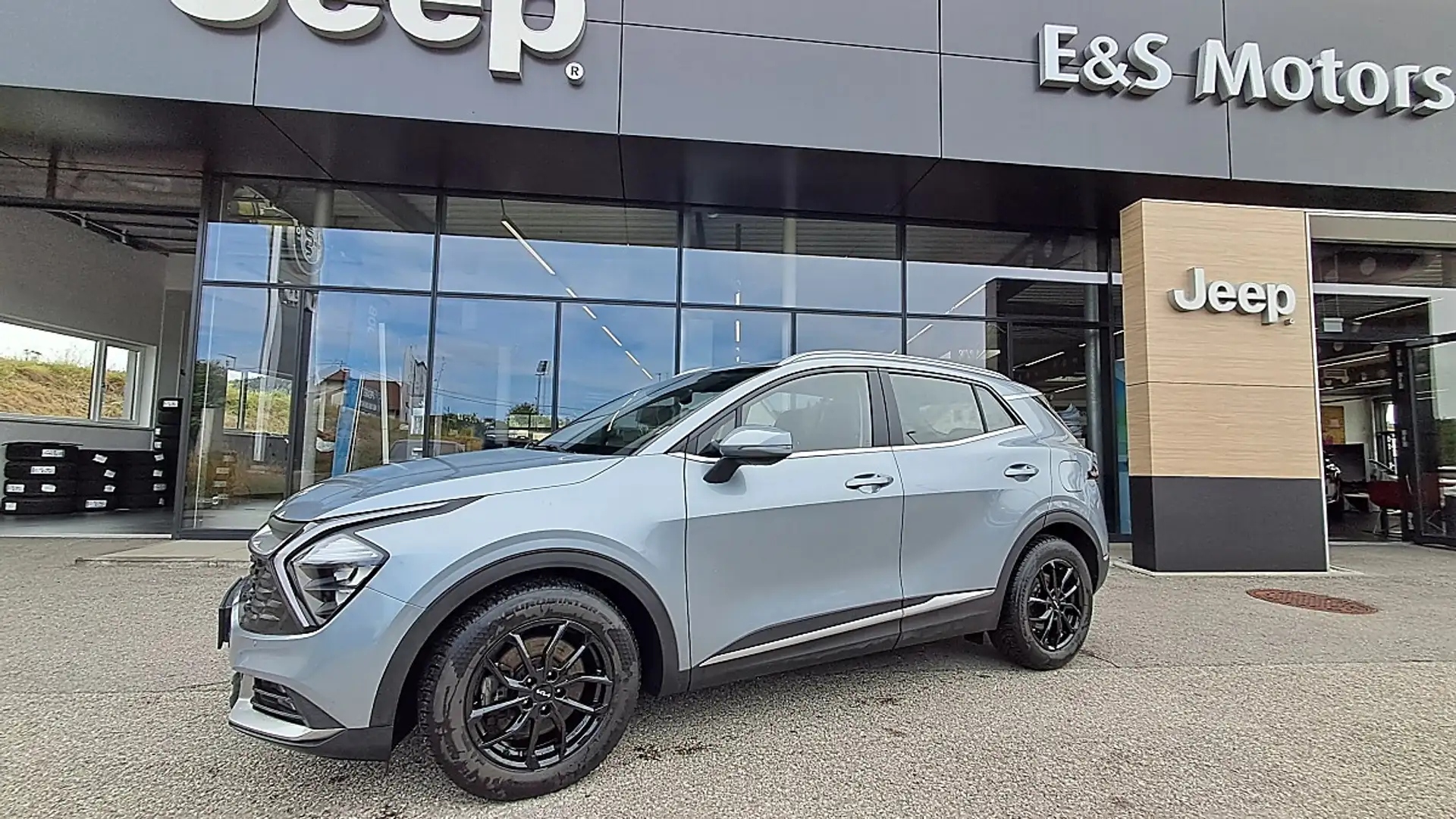Kia Sportage 1,6 CRDI 48V Silber+ AWD DCT Silber - 2