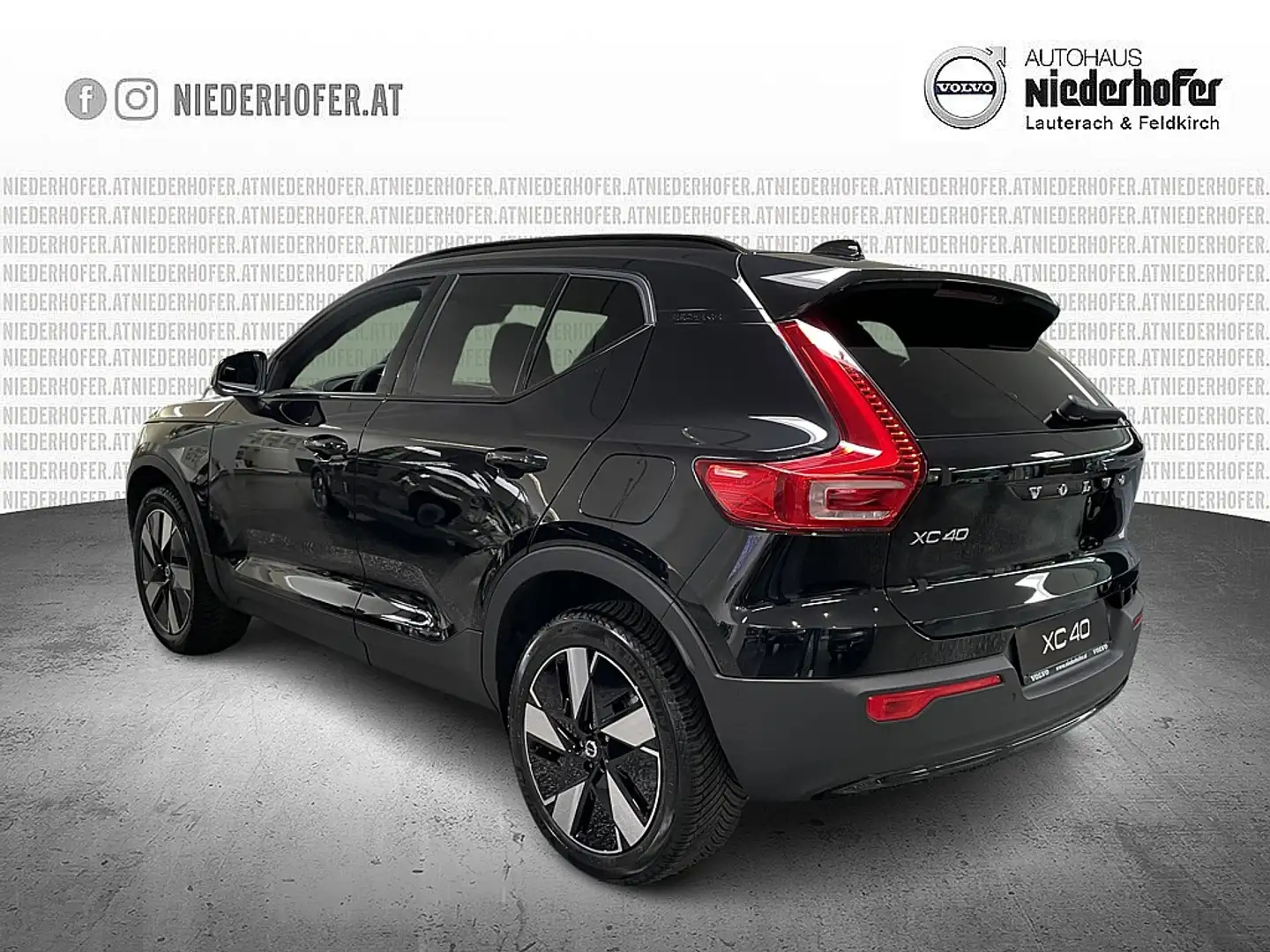 Volvo XC40 Recharge Pure Electric 82kWh Recharge Twin Ulti... Schwarz - 2