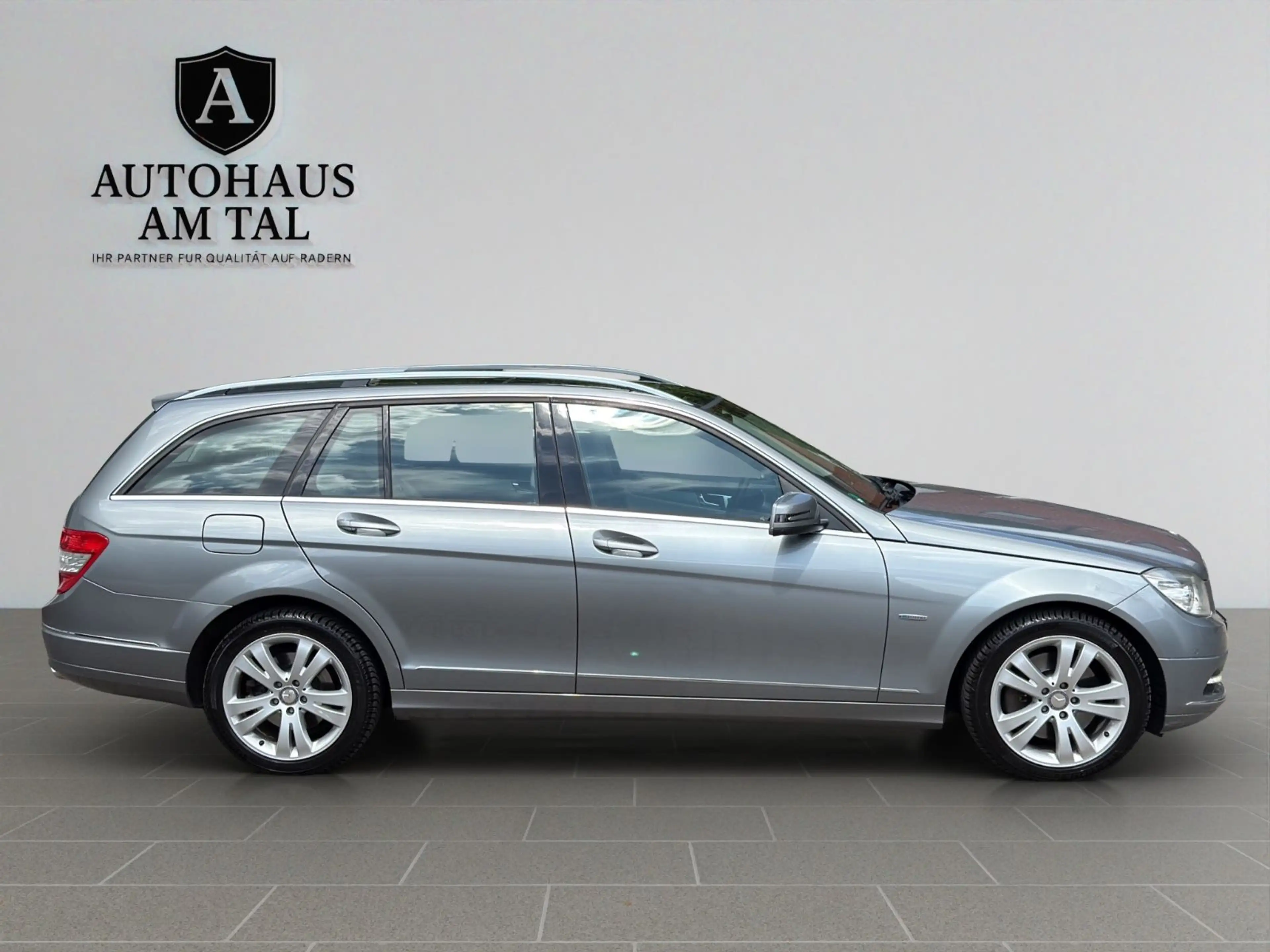 Mercedes-Benz C 350 CDI 4Matic Pano~Kamera~Navi~Memory~LED — photo 8
