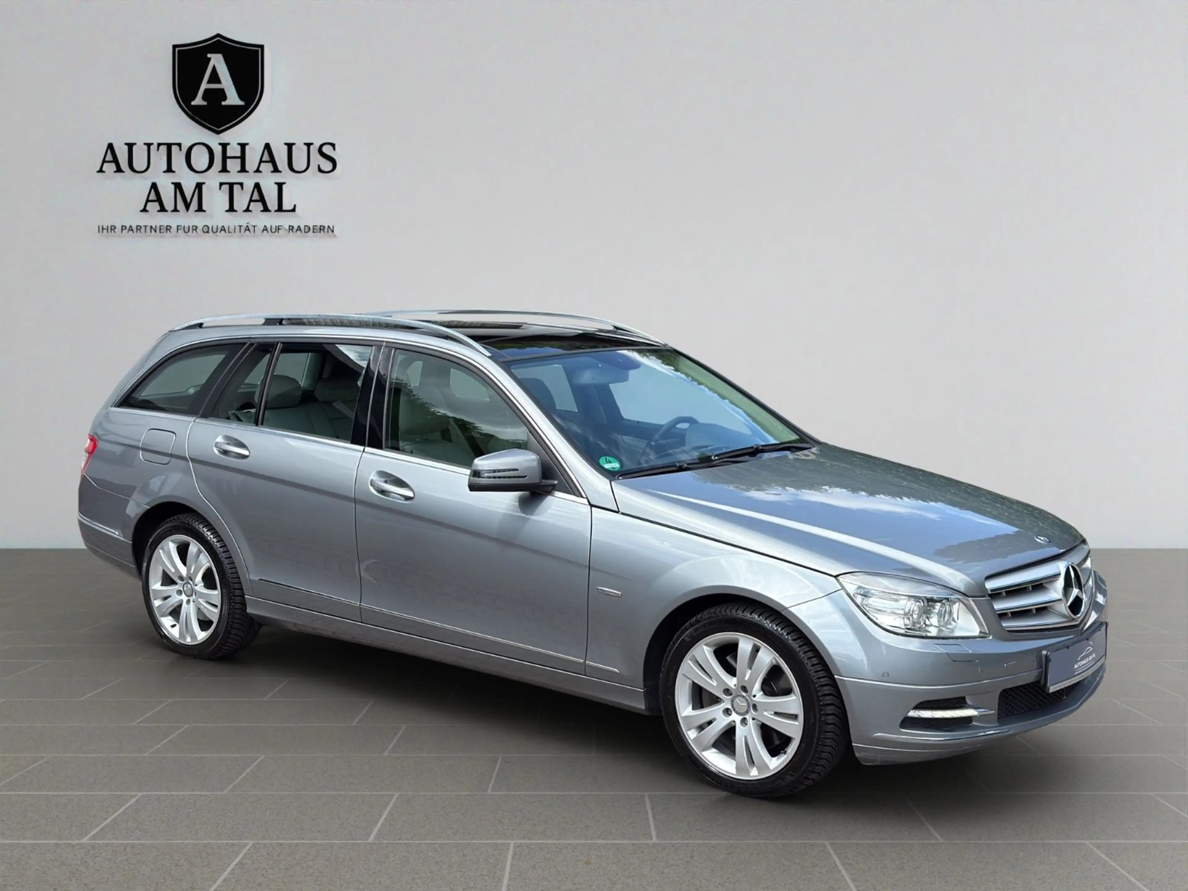 Mercedes-Benz C 350 CDI 4Matic Pano~Kamera~Navi~Memory~LED