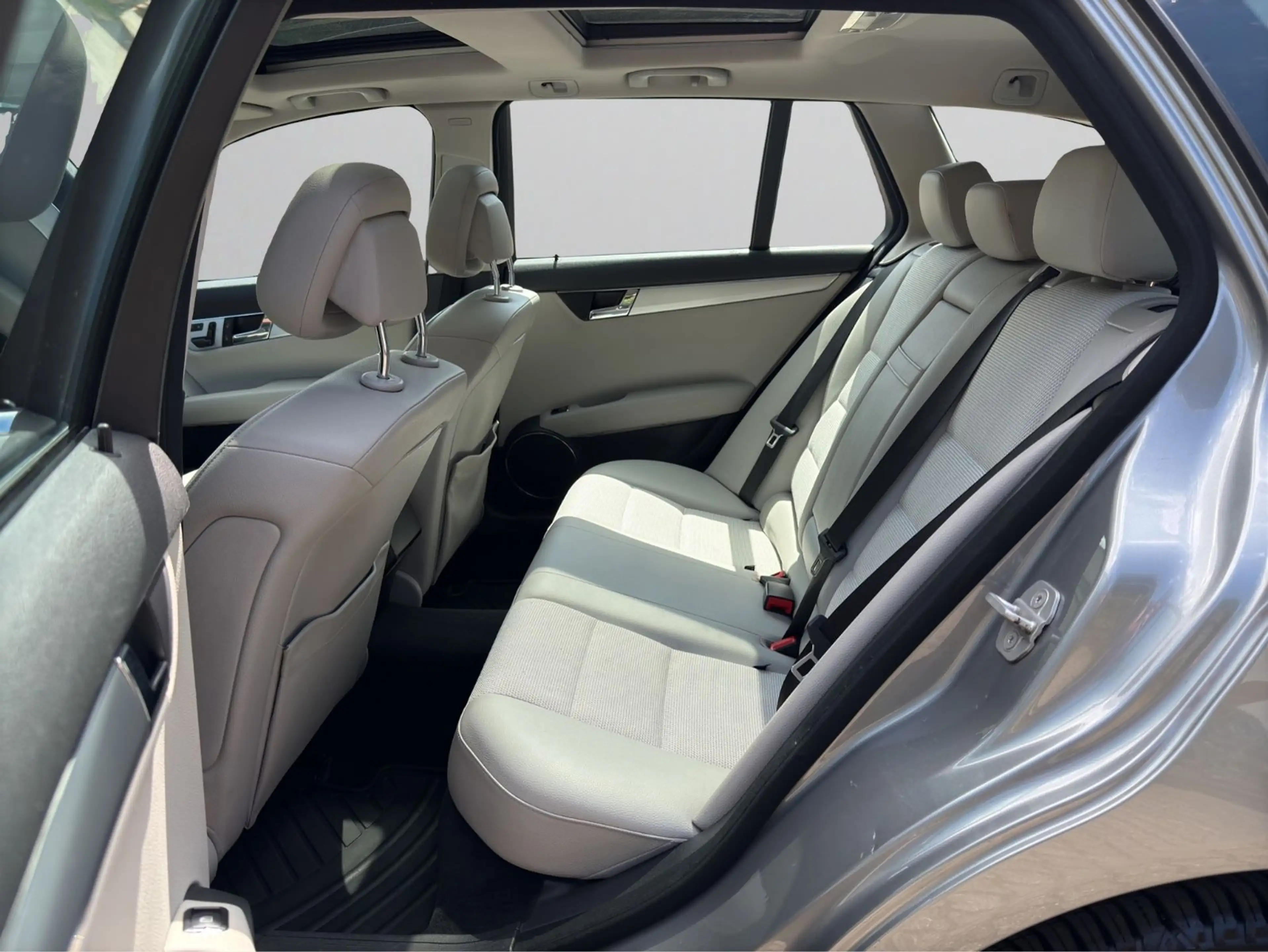 Mercedes-Benz C 350 CDI 4Matic Pano~Kamera~Navi~Memory~LED — photo 11