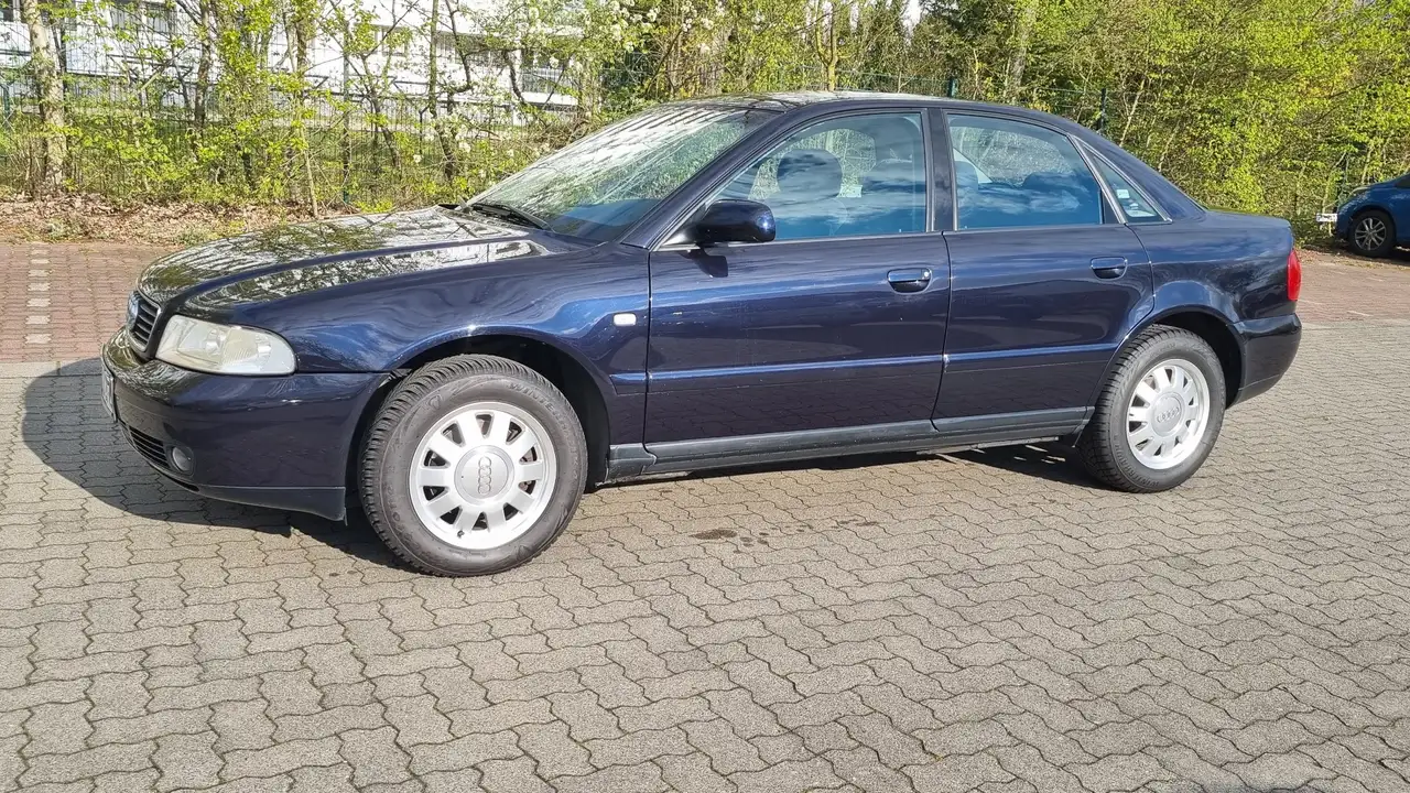 Audi A4 1.6, foto 2