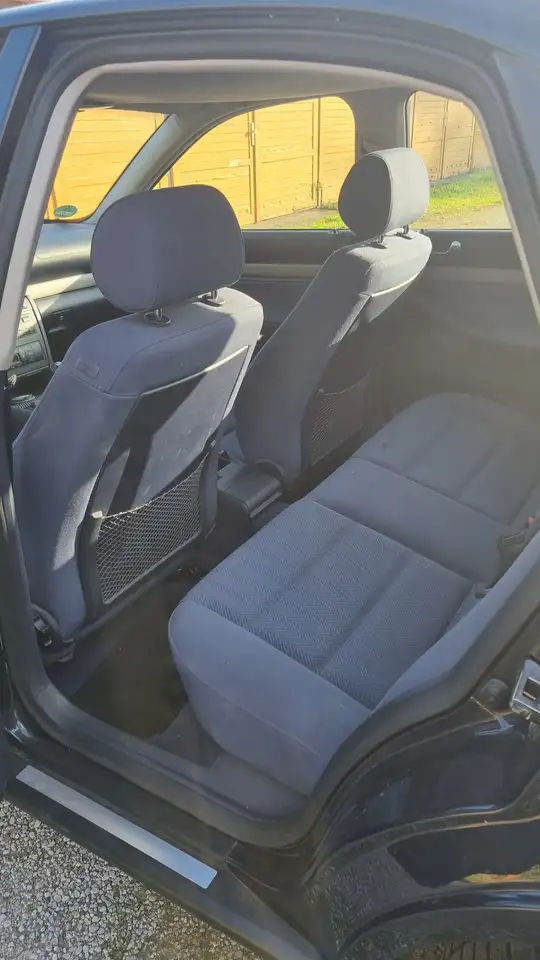 Audi A4 1.6, foto 12