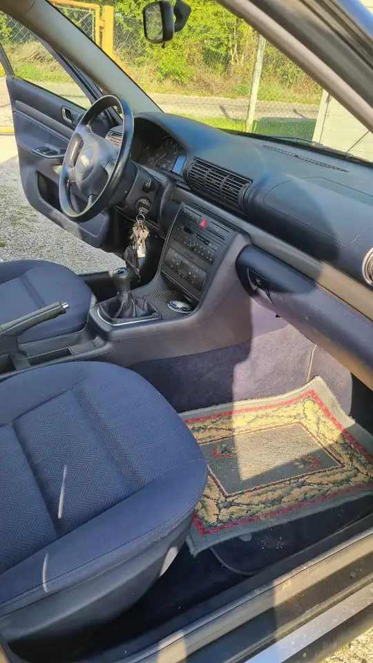 Audi A4 1.6, foto 11