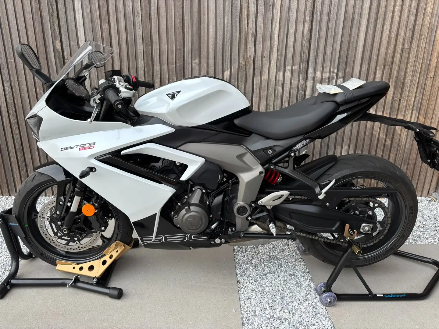 Triumph Daytona 650 Daytona 660 model 2025 Fehér - 1
