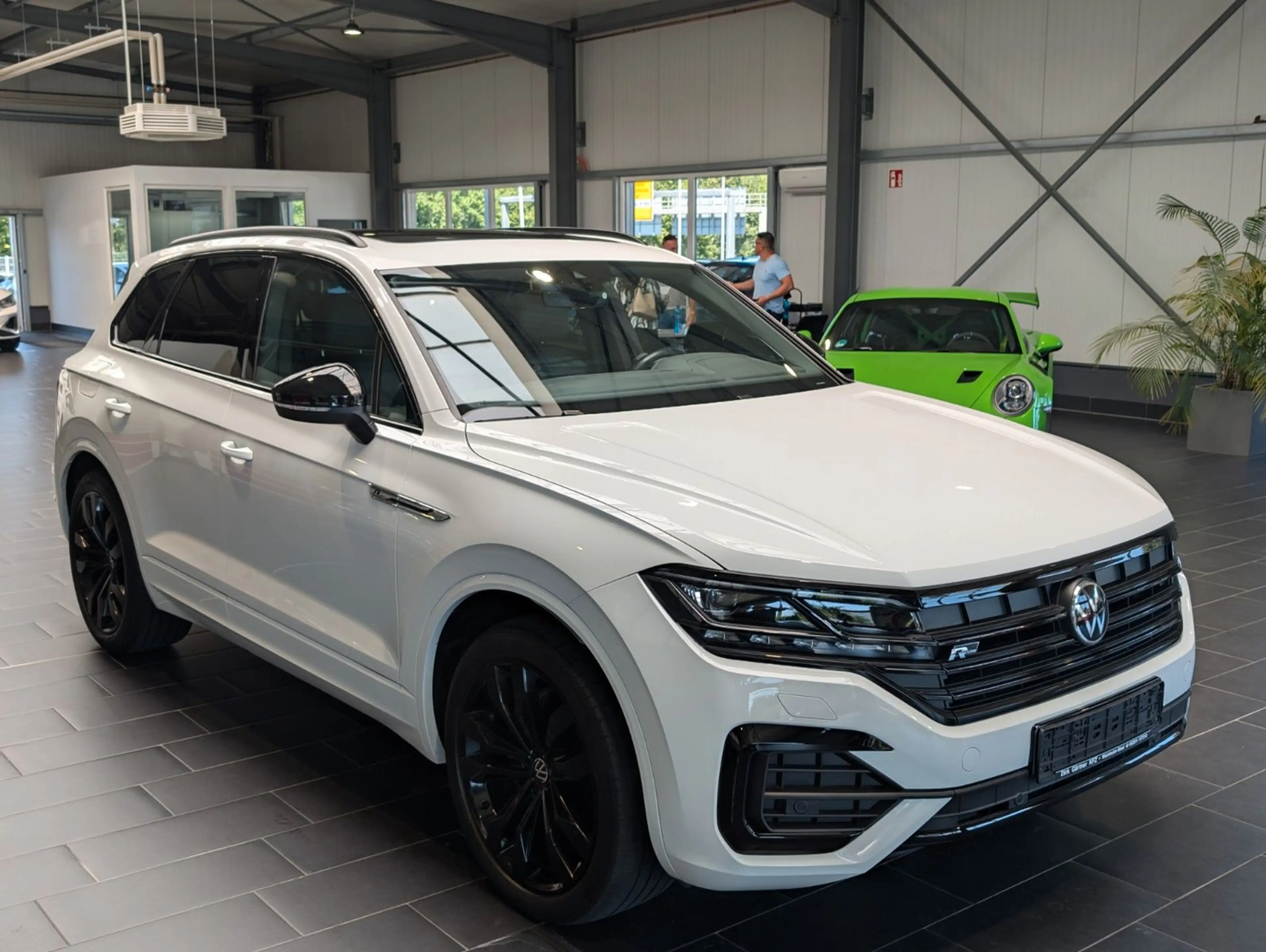 Volkswagen Touareg 3.0 V6 TDI 4Motion DPF Aut. R-Line Navi — photo 5