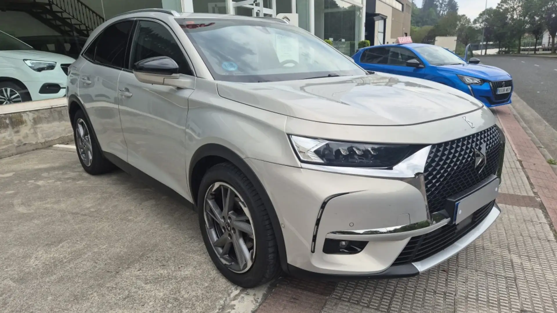 DS Automobiles DS 7 Crossback 2.0BlueHDi Grand Chic Aut. Gris - 2