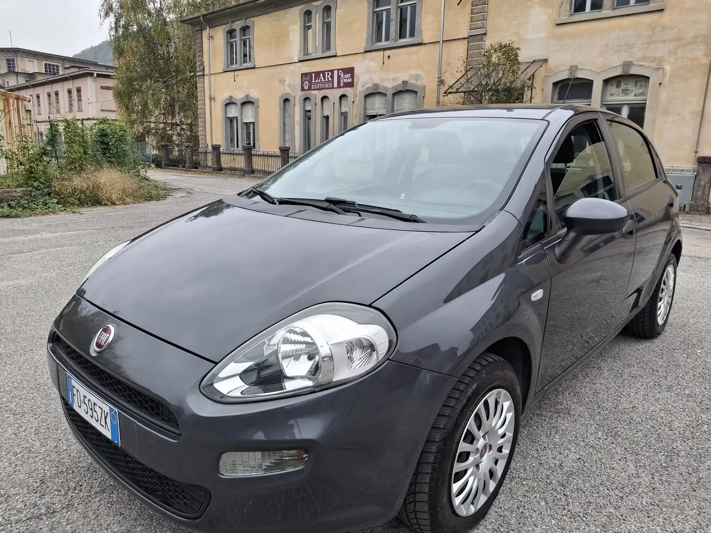 Fiat Punto 5p 1.2 Lounge E6 - 1
