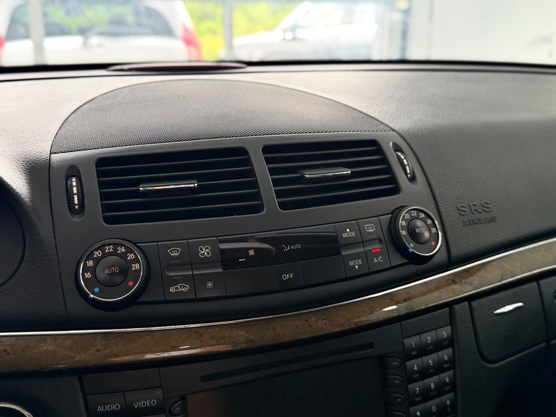 Mercedes-Benz E 350 E350 Avantgarde/Luft/Navi/Bi-Xenon — photo 14