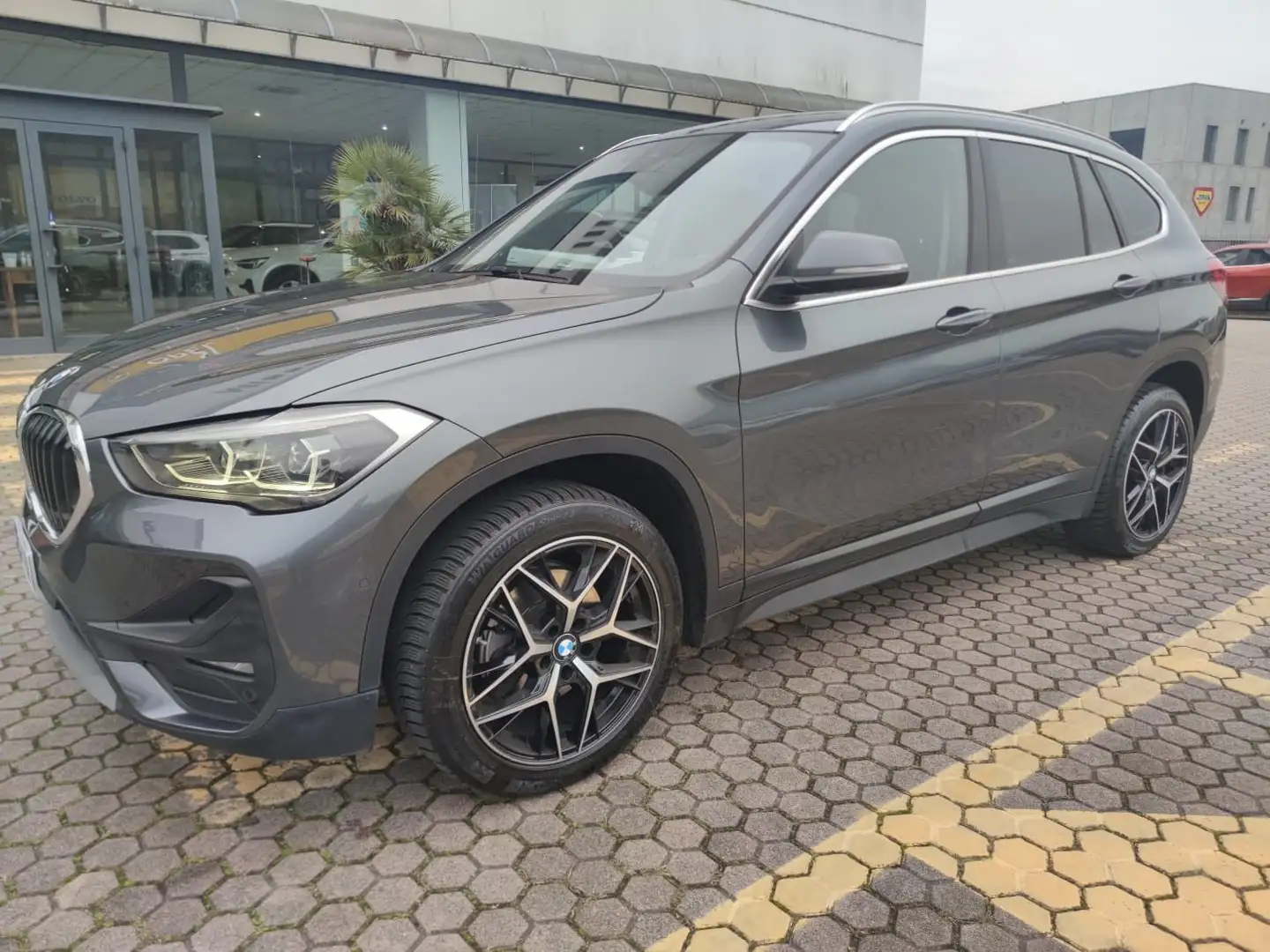 BMW X1 X1 F48 2019 xdrive18d Business Advantage auto Grigio - 1