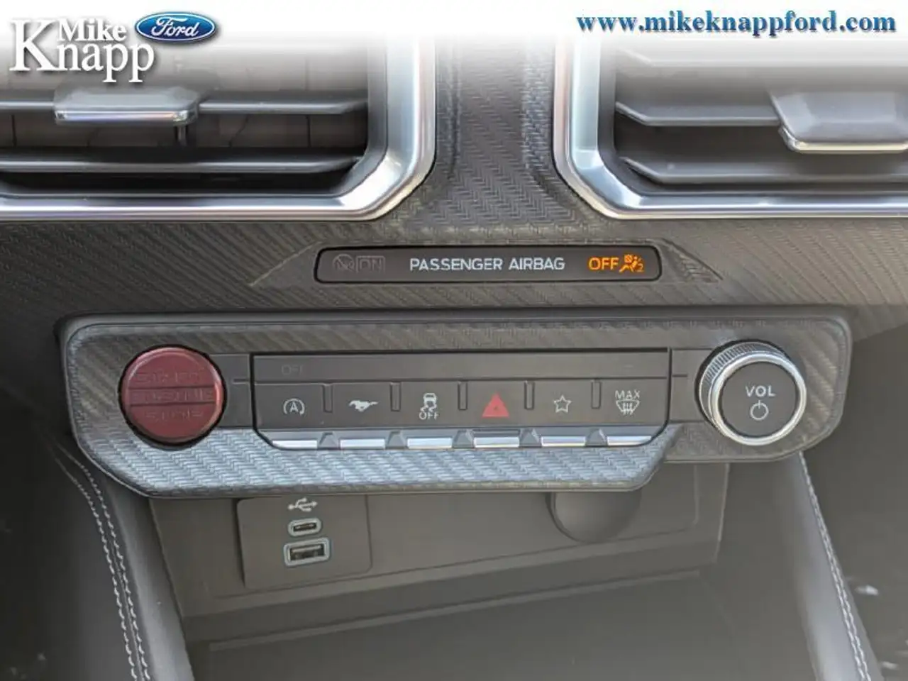 Ford Mustang снимка Ford Mustang