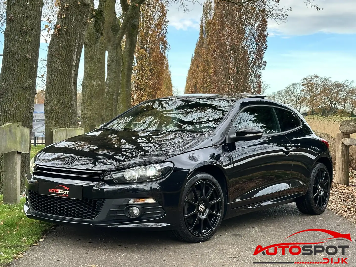 Volkswagen Scirocco 1.4 TSI Highline Plus Black - 1