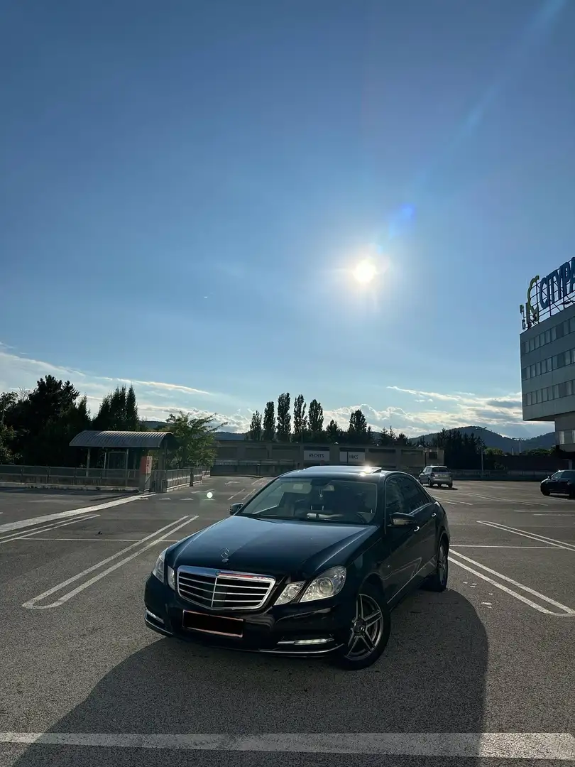 Mercedes-Benz E 350 V6 Motor - Elegance BlueEfficiency 4MATIC CDI Aut. - 1