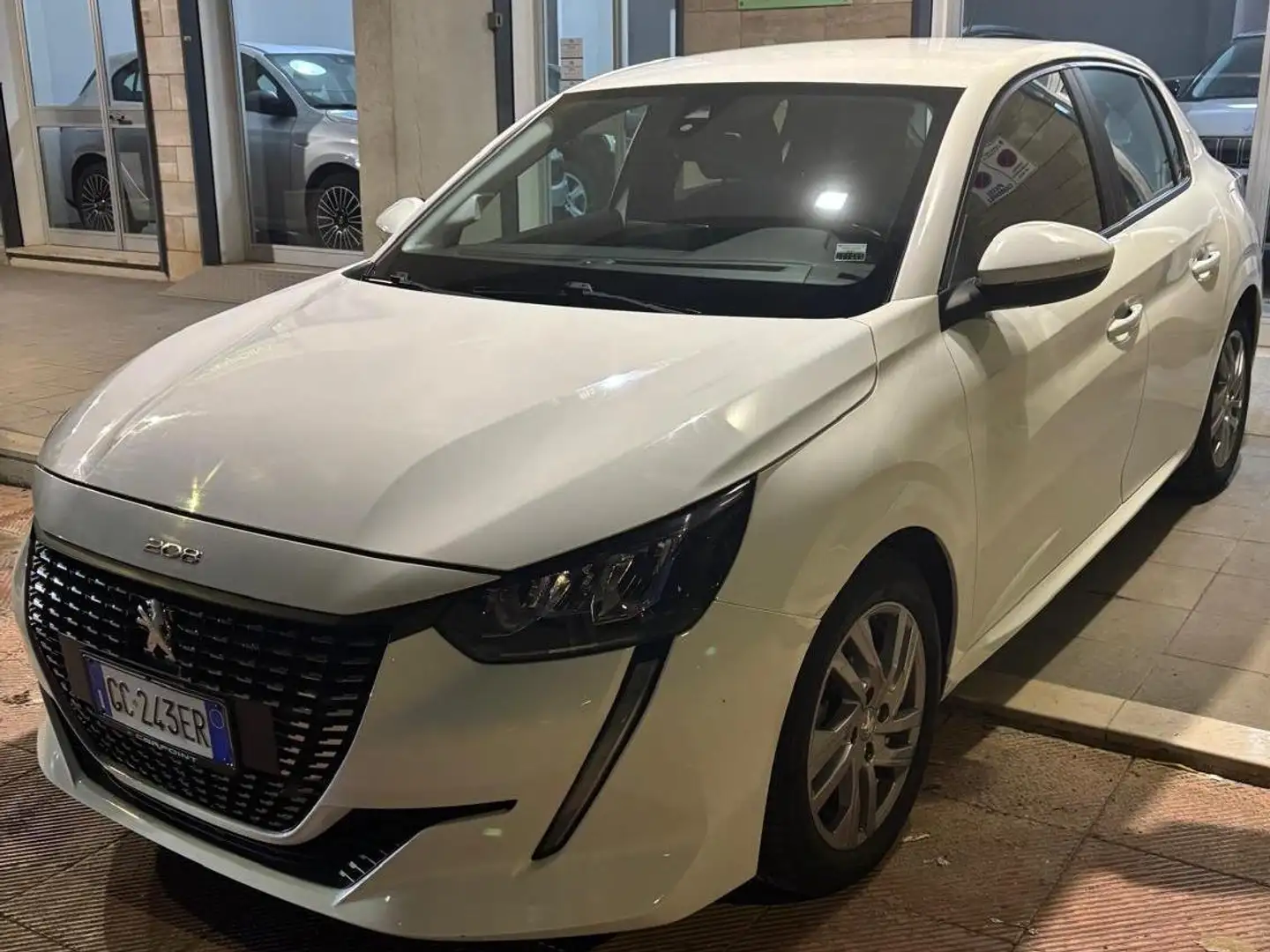 Peugeot 208 208 II 2019 1.2 puretech Active s GPL! Weiß - 2