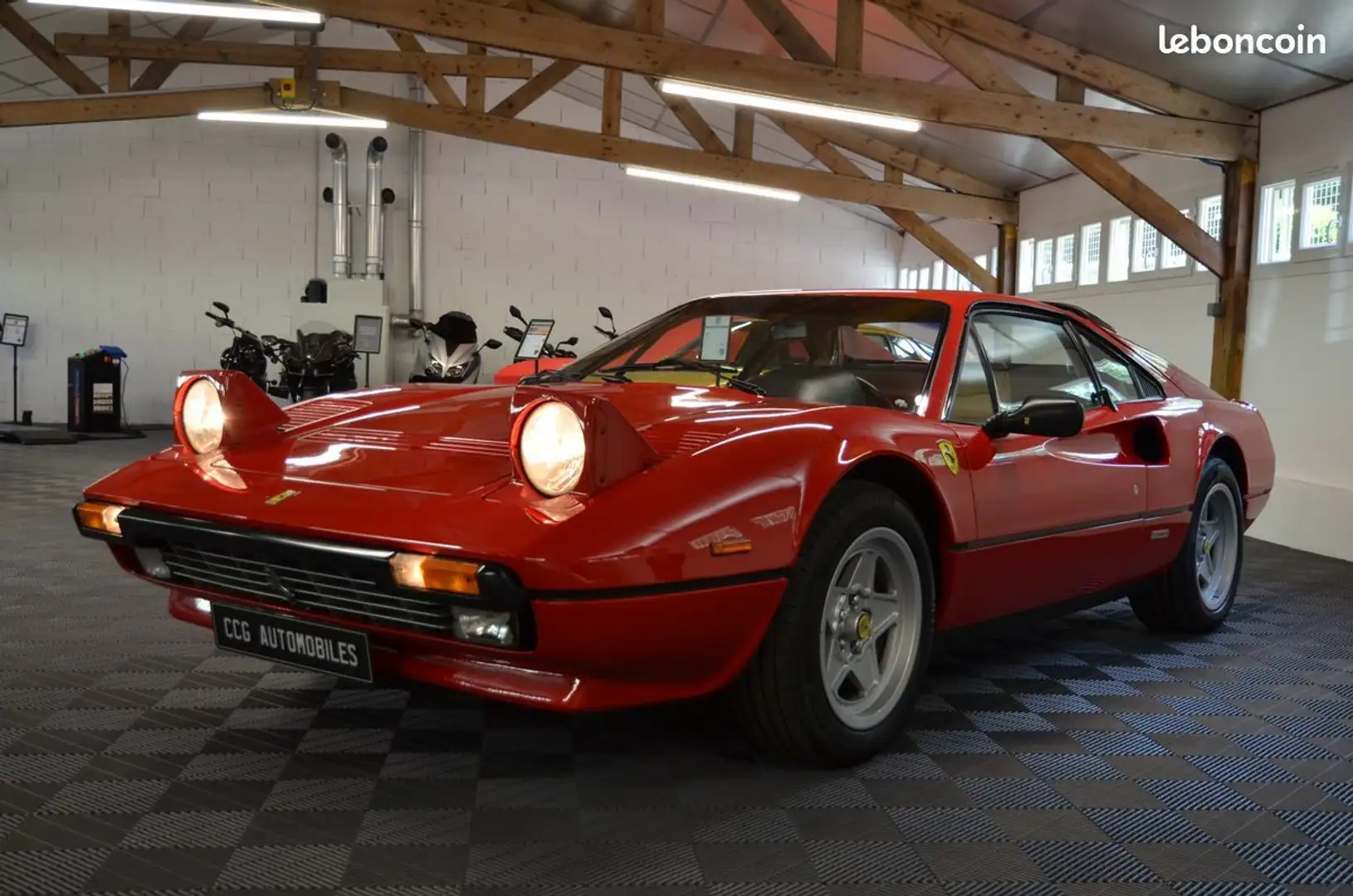 Ferrari 308 quattrovalvole Rot - 1