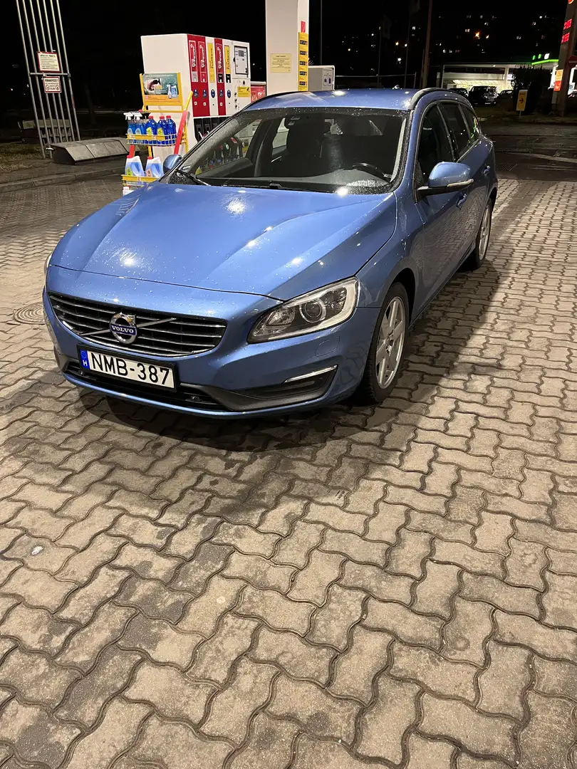 Volvo V60 D4 Geartronic Momentum - 1