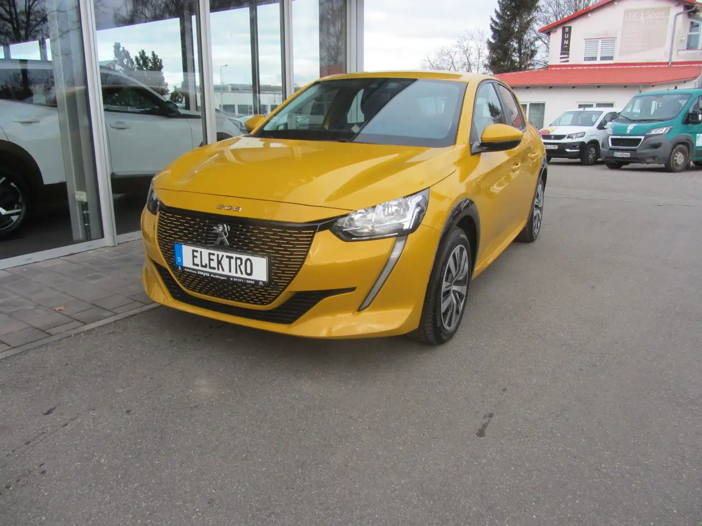 Peugeot 208 Elektromotor 136 Active Jaune - 2