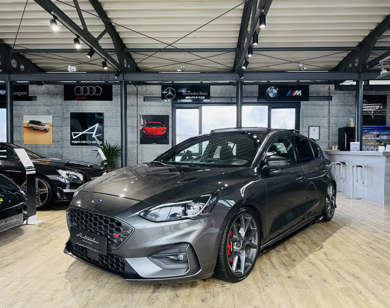 Ford Focus ST*MILLTEK ABGAS*PANO*KAMERA*MAXTON DESIGN Grau - 1