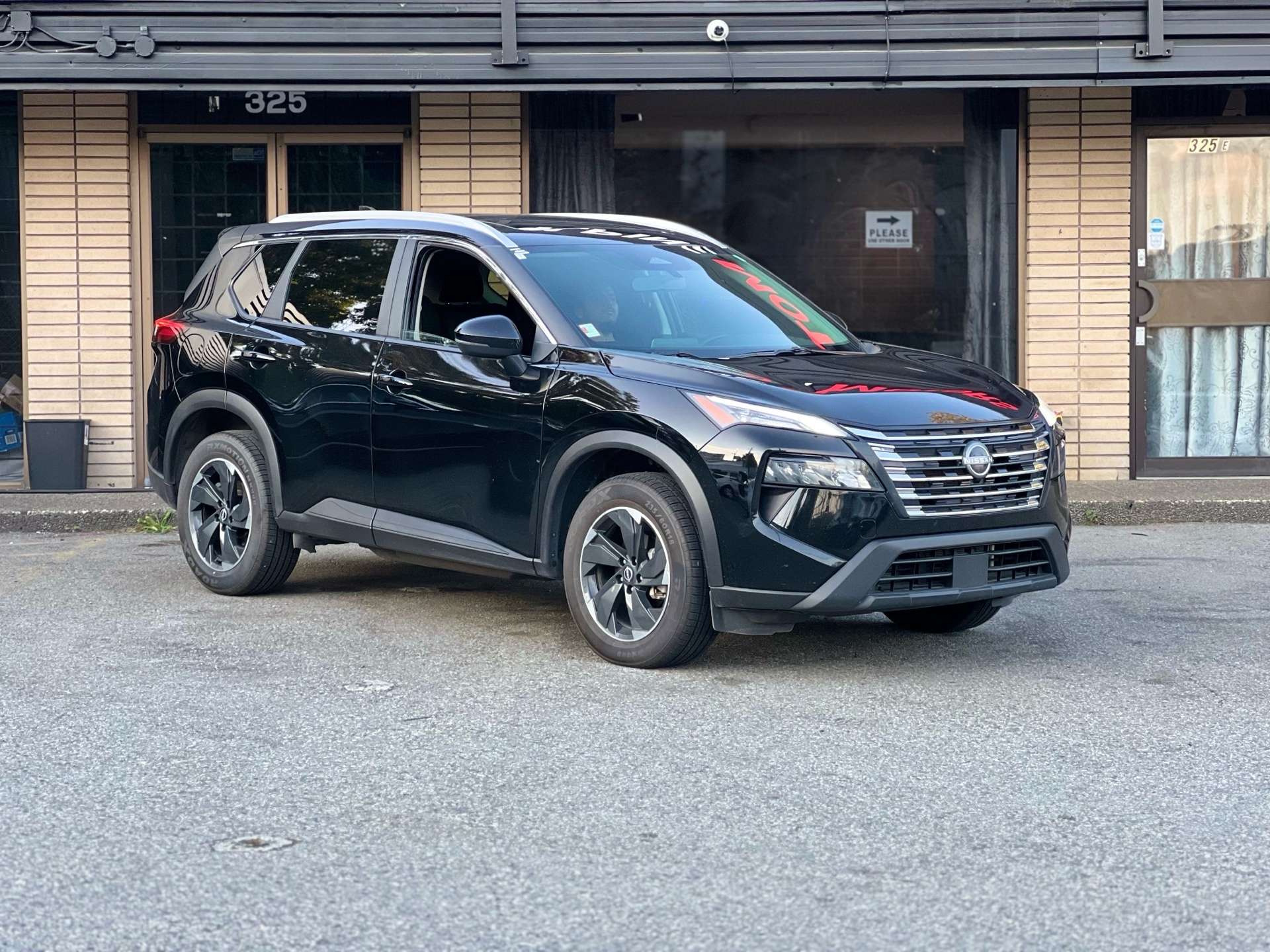 2025 Nissan Rogue AWD SV Moonroof