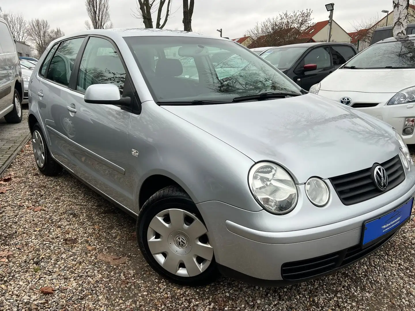 Volkswagen Polo IV Cricket*Klima*61.TKM*E-Paket*TÜV NEU Silber - 1