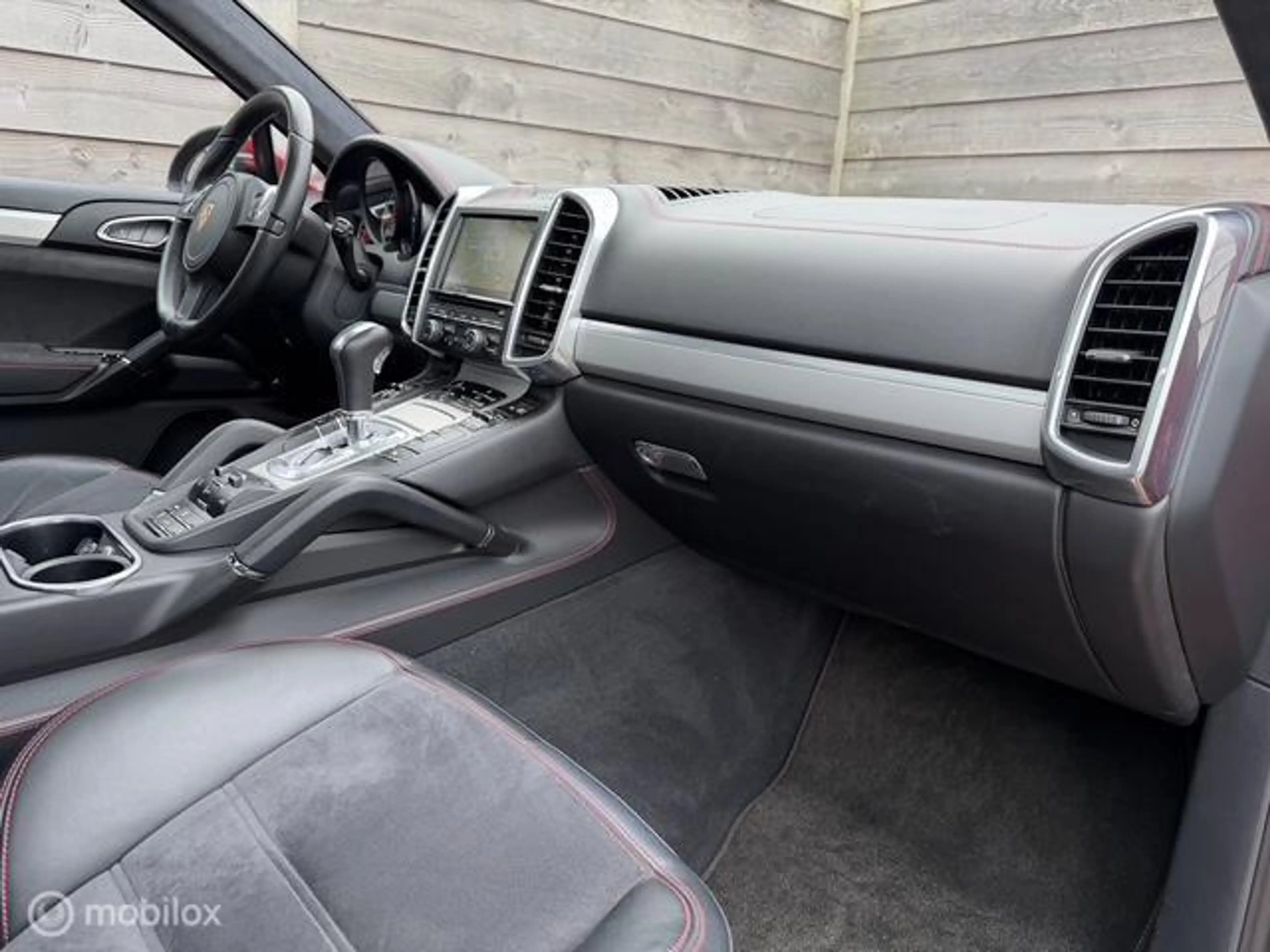 Porsche Cayenne 4.8 GTS Pano-Burmeister-Alcantara-NL-Auto — photo 33