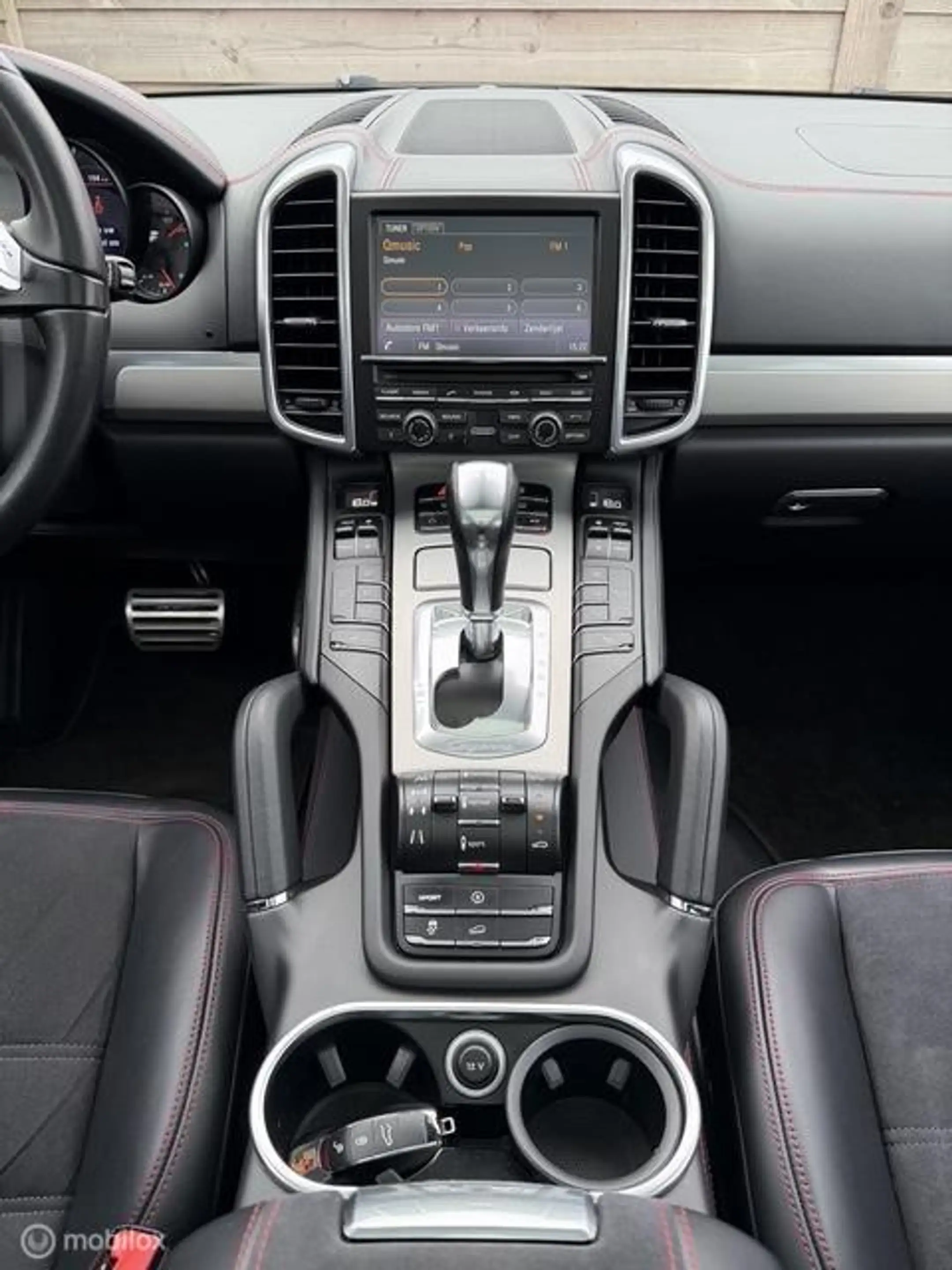Porsche Cayenne 4.8 GTS Pano-Burmeister-Alcantara-NL-Auto — photo 18
