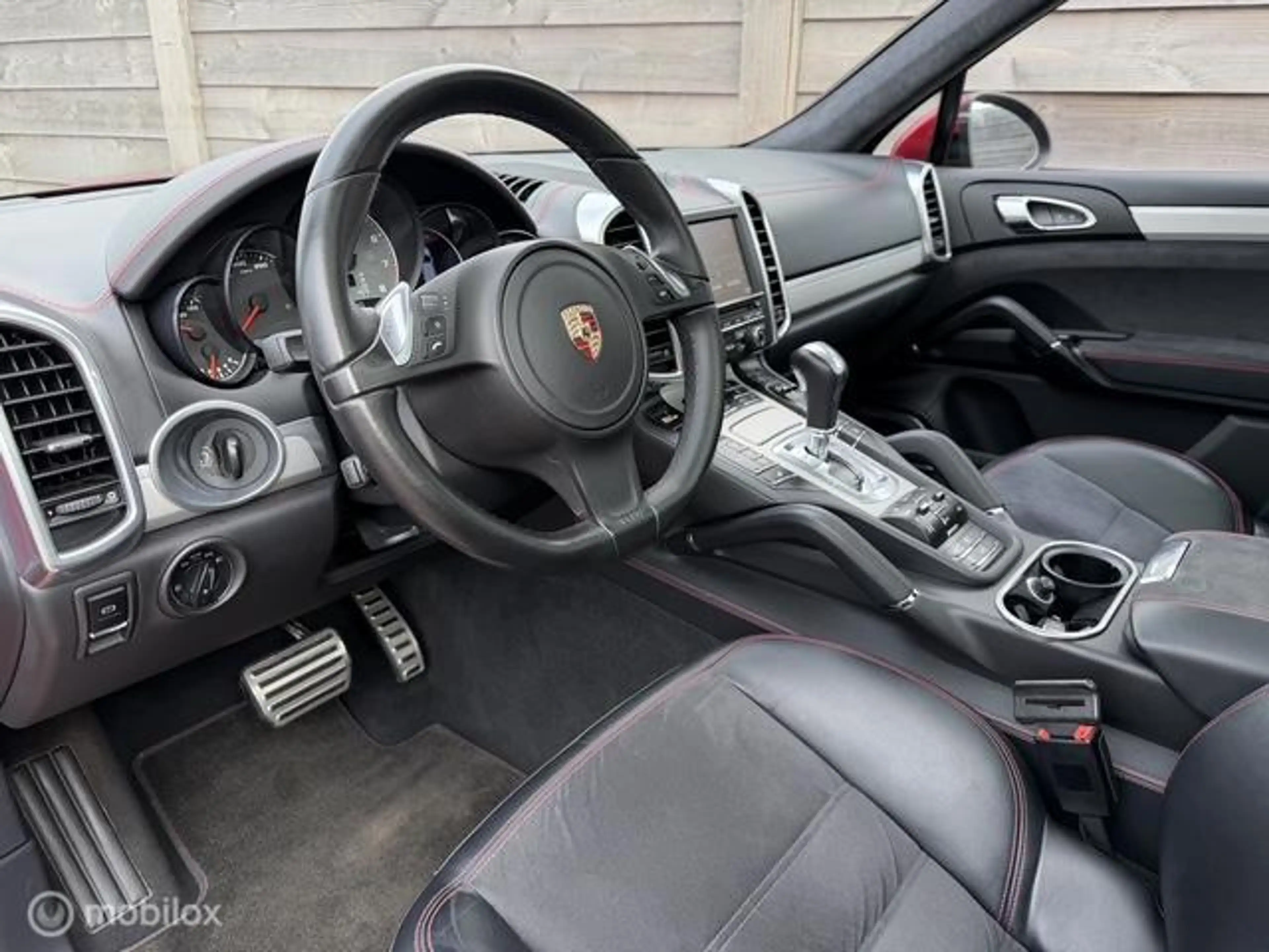 Porsche Cayenne 4.8 GTS Pano-Burmeister-Alcantara-NL-Auto — photo 3