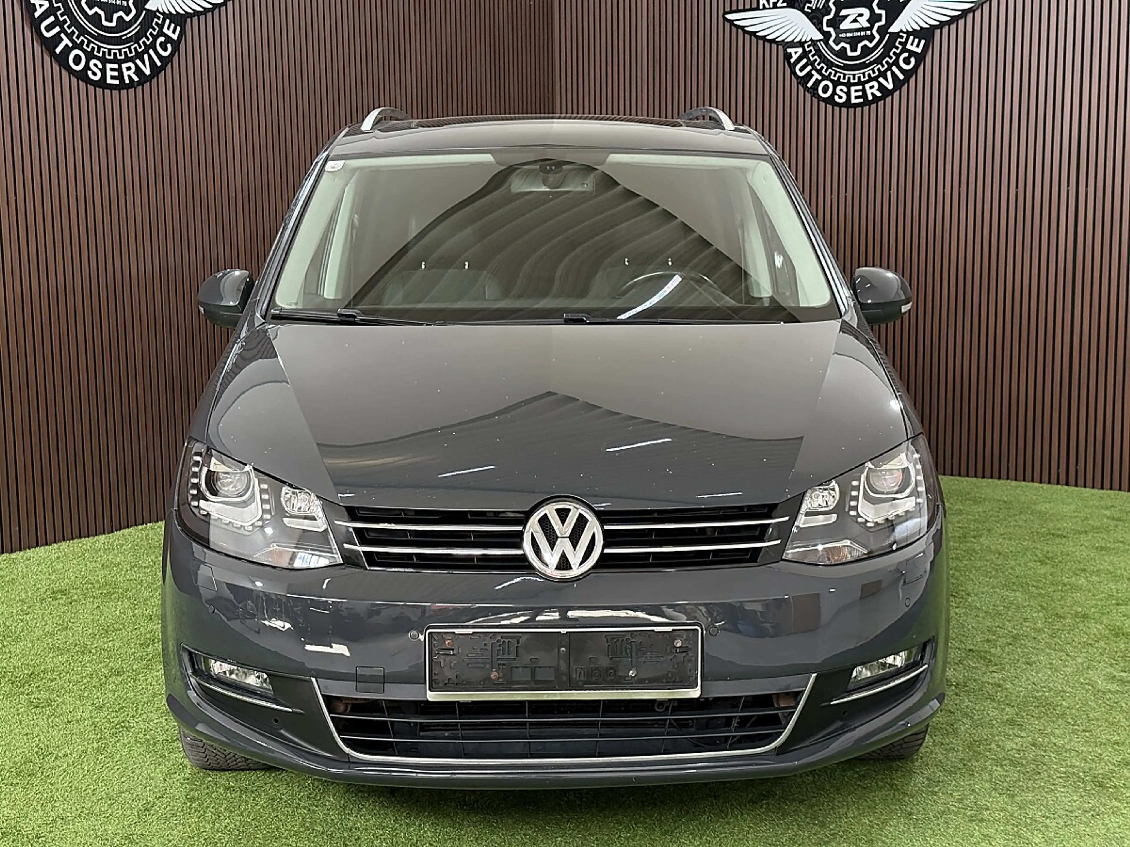Volkswagen Sharan Sky BMT 2,0 TDI DPF DSG — photo 3